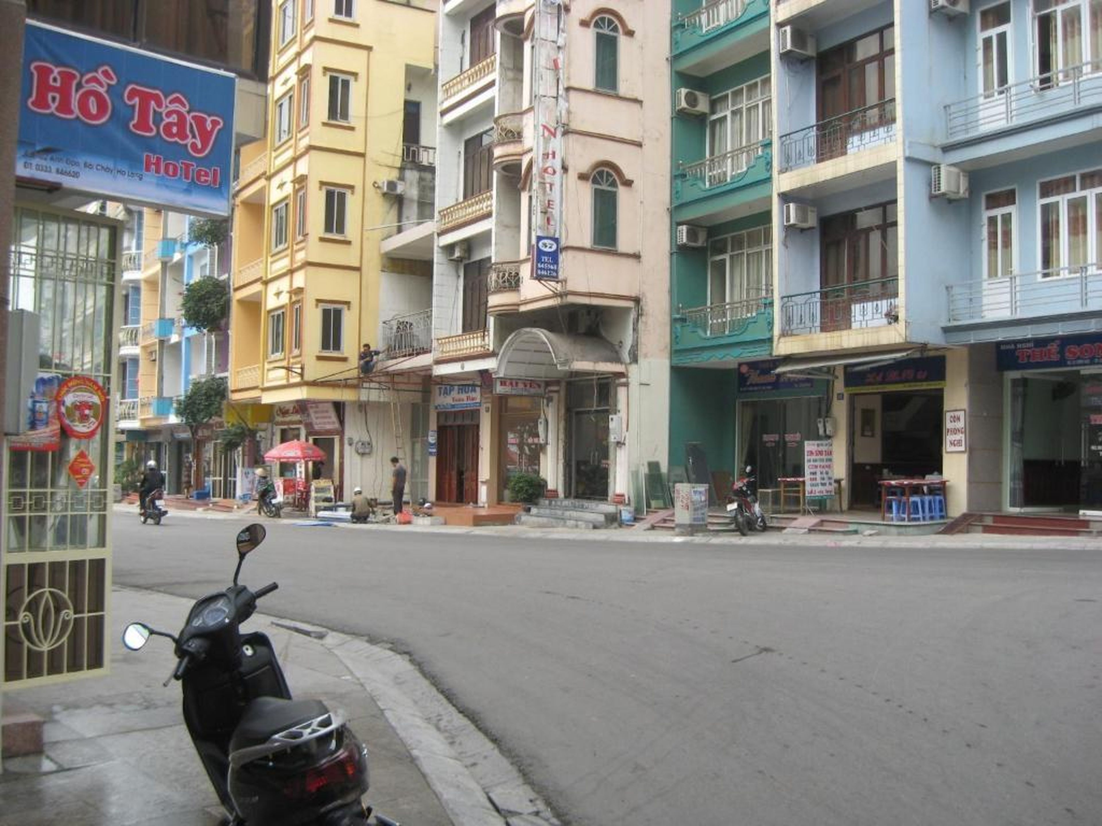 Ho Tay Hotel - Hình 8