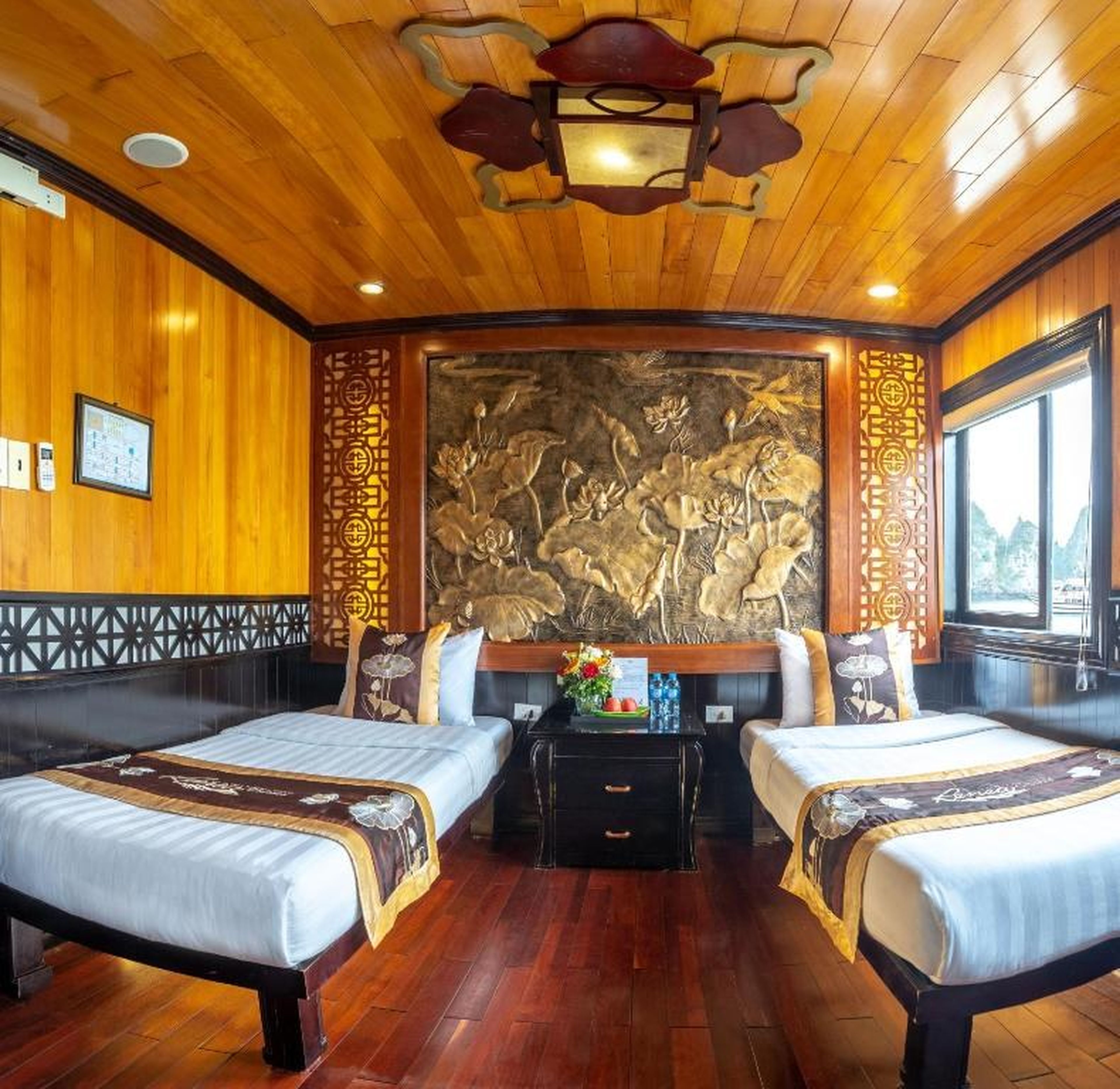 Renea Cruises Halong - Hình 42