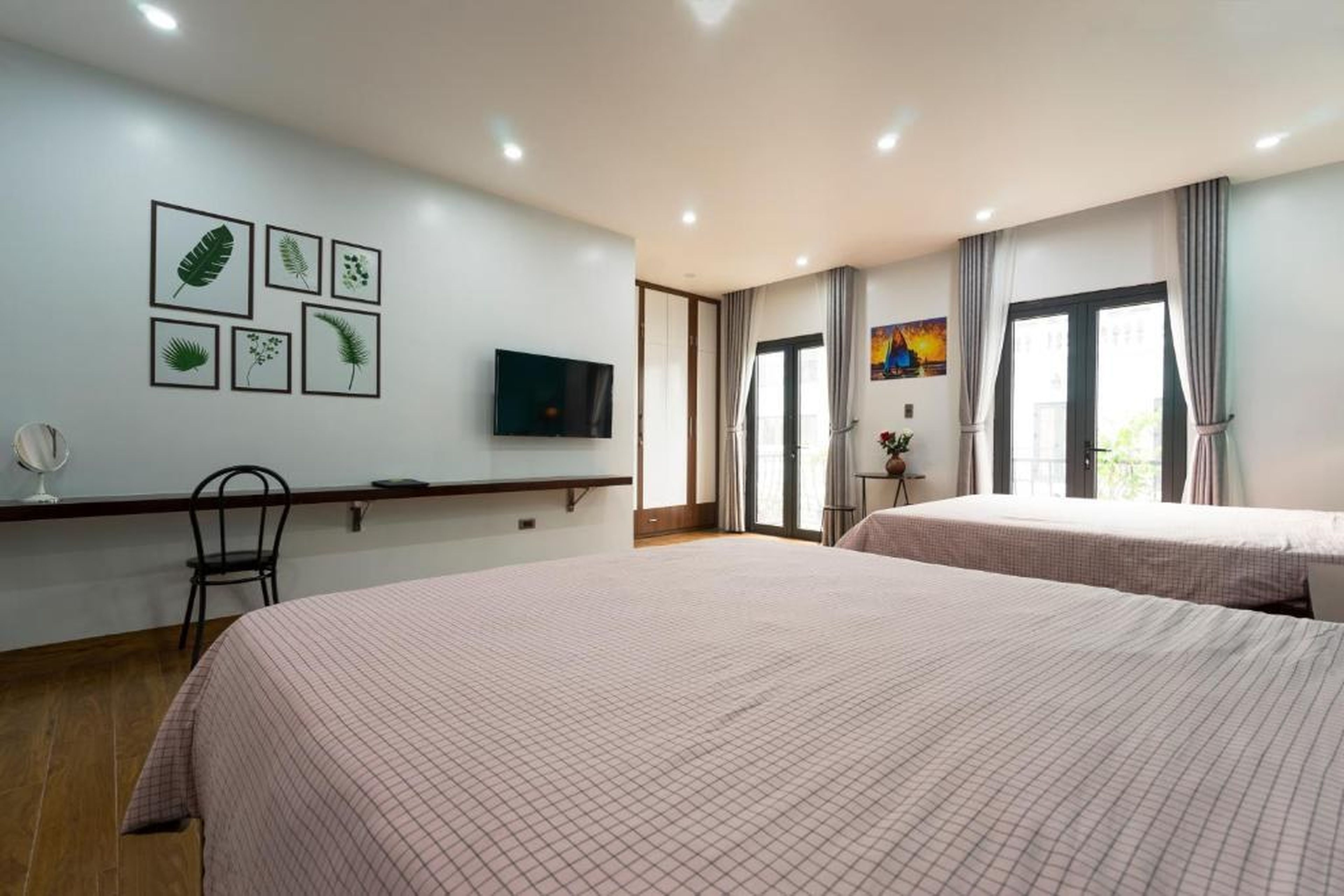 Tropical Villa Halong - Hình 7
