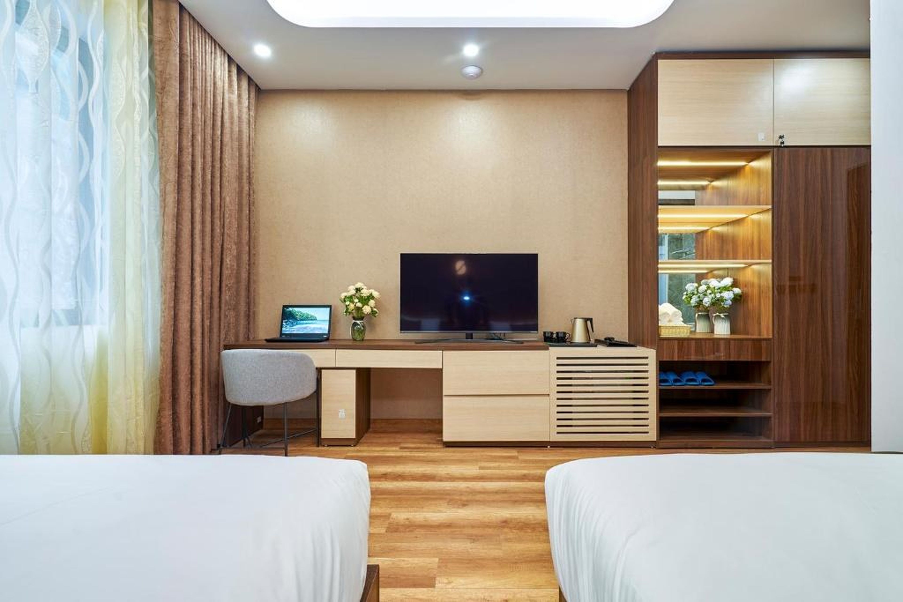 BBQ Hostel Ha Long 2 - Hình 29