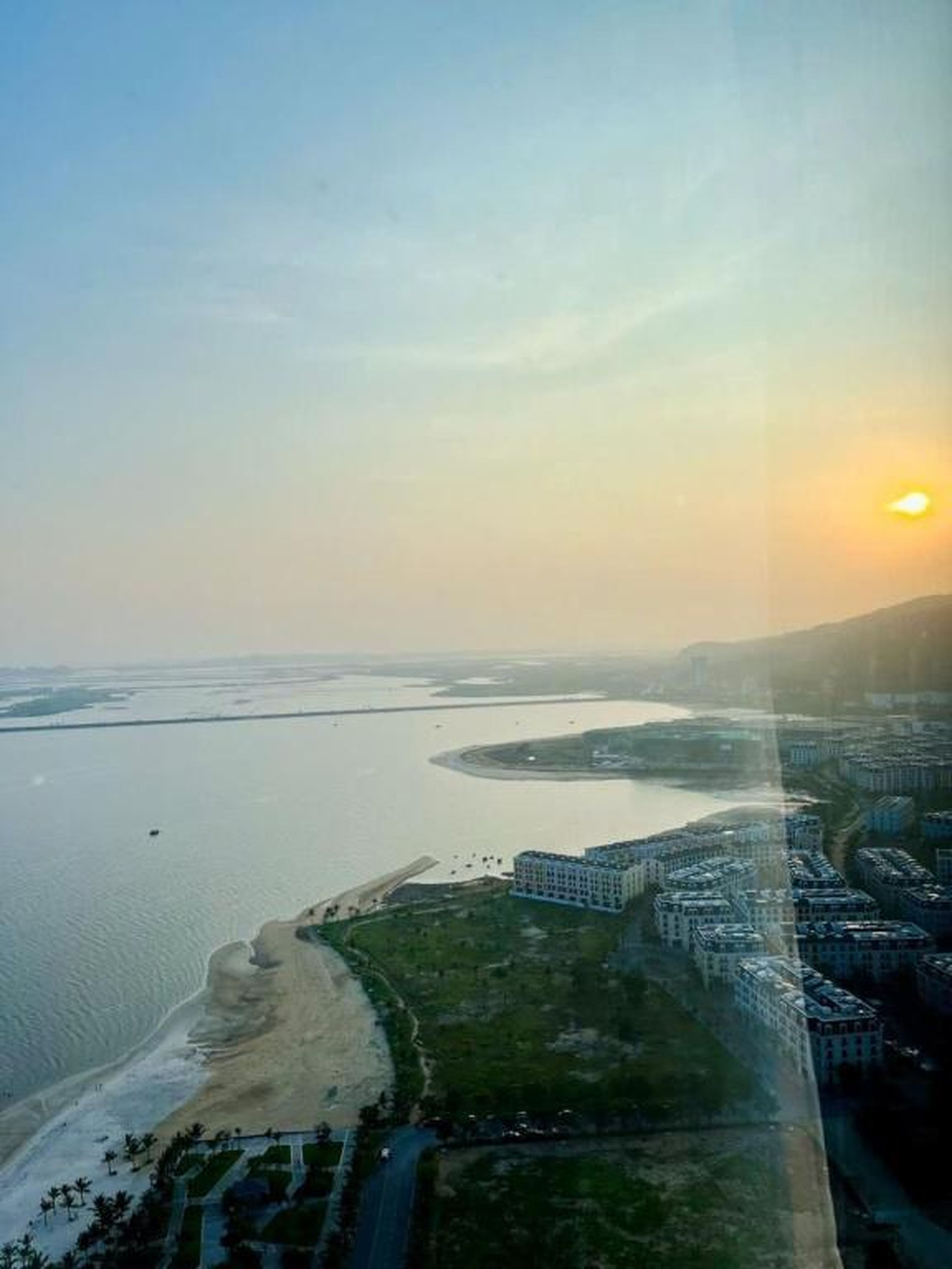 A La Carte Ha Long Paradise Bay - Hình 35