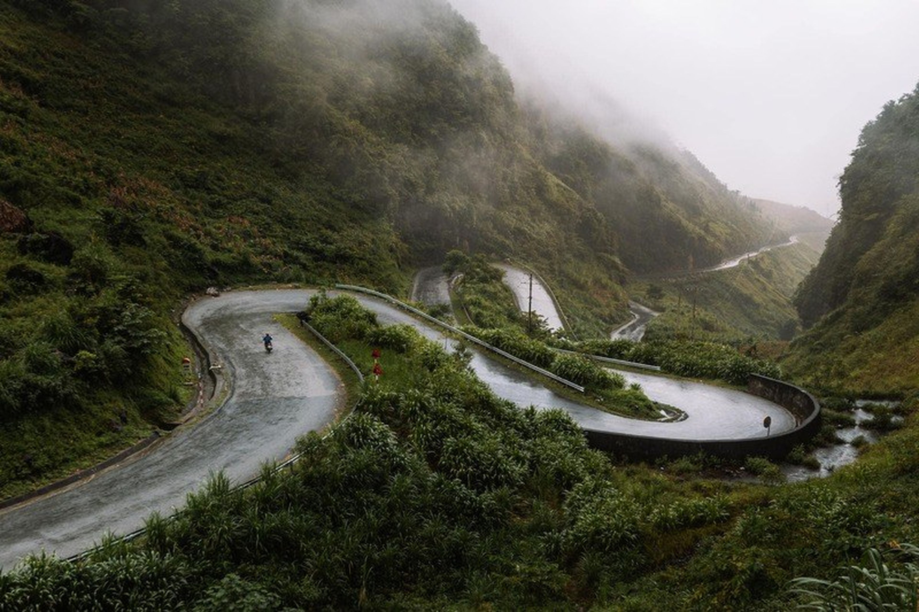Vọng cảnh Hà Giang Loop, cung đường trong mơ xứ Đông Bắc - Hình 4