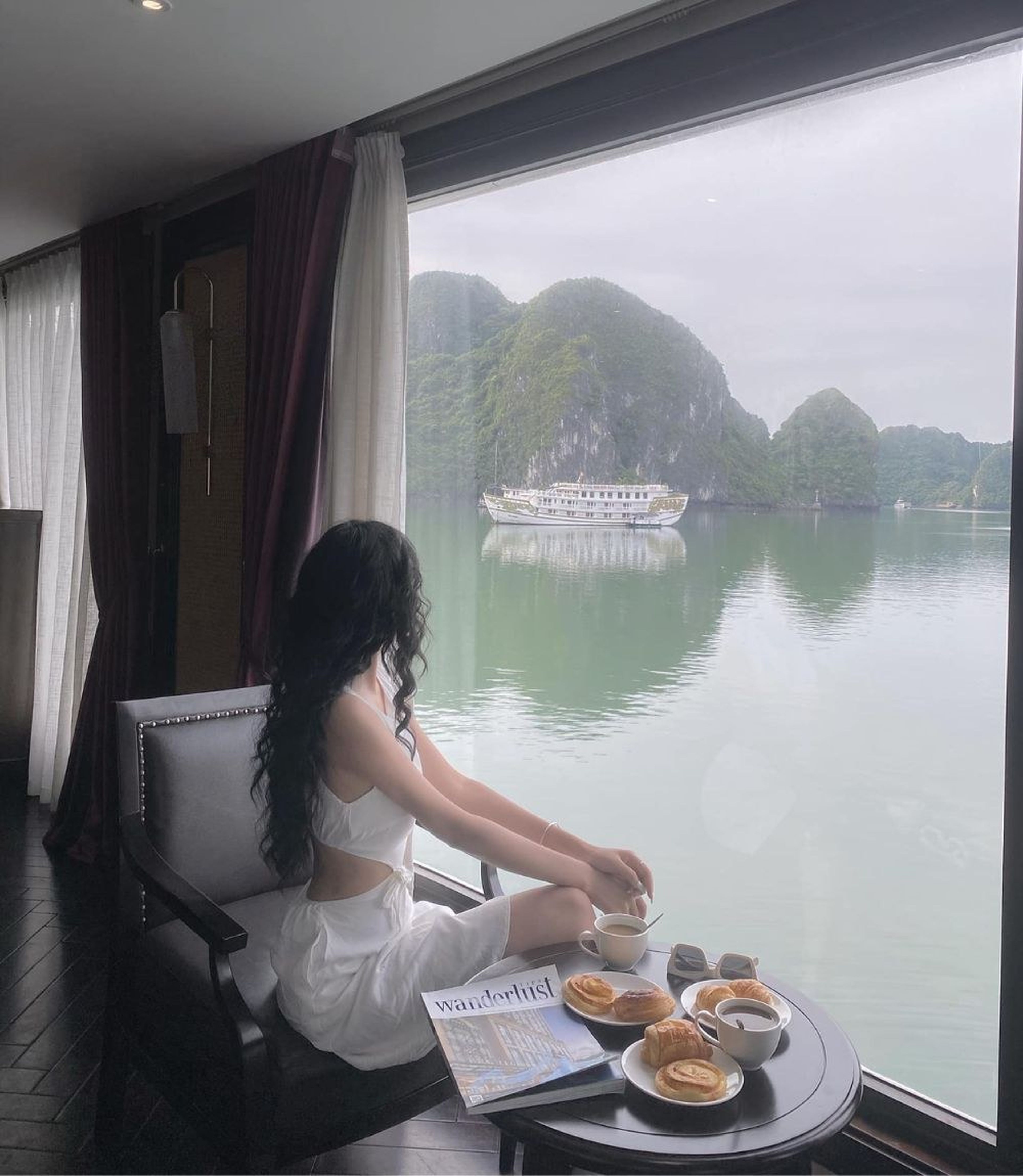 Đến Vịnh Hạ Long, kì quan di sản thế giới cùng cô nàng Thu Thảo - Hình 1