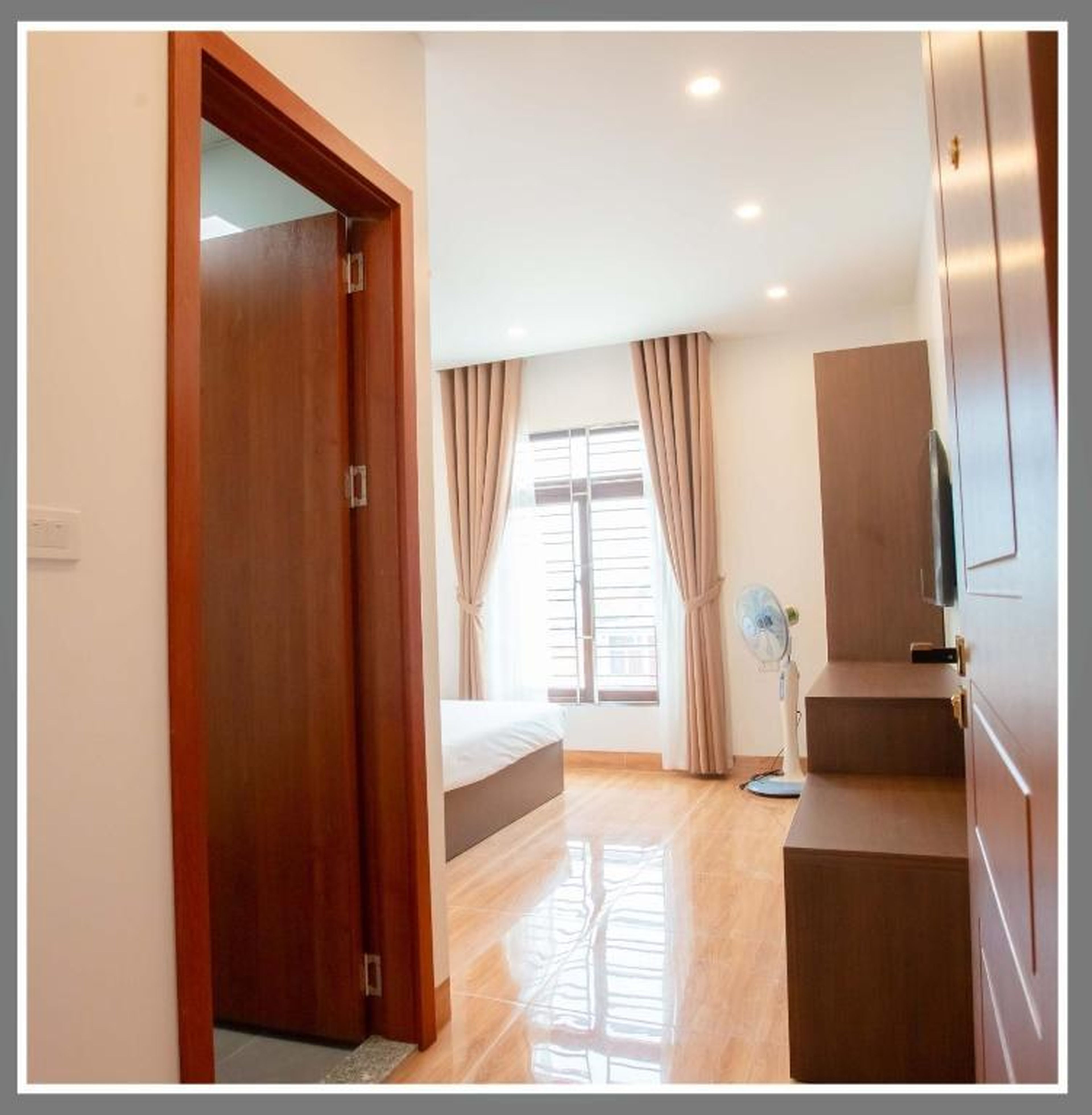 Duc Manh Hotel (Đức Mạnh Hotel) - Hình 2