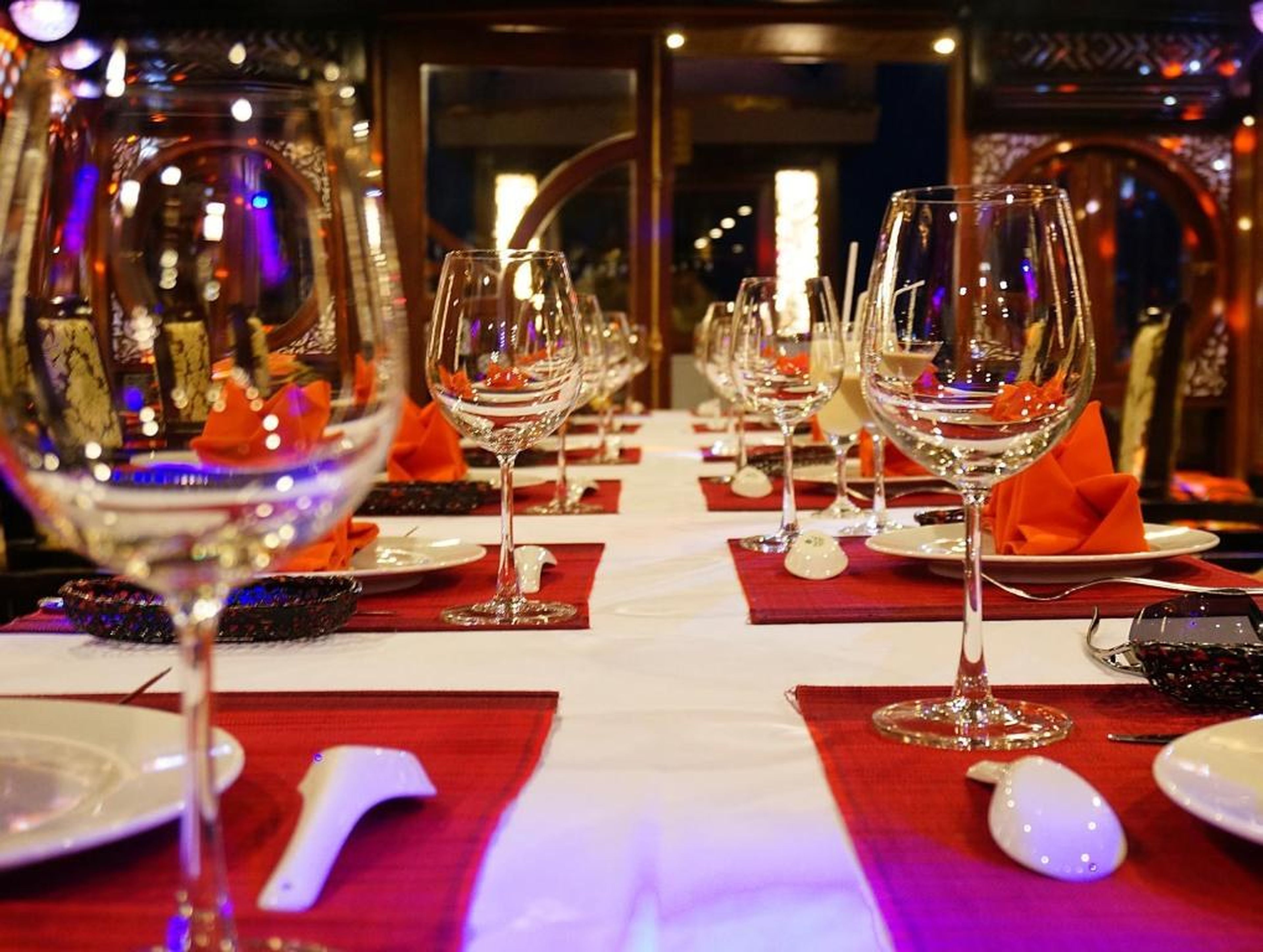 Oriental Sails Cruise - Hình 31