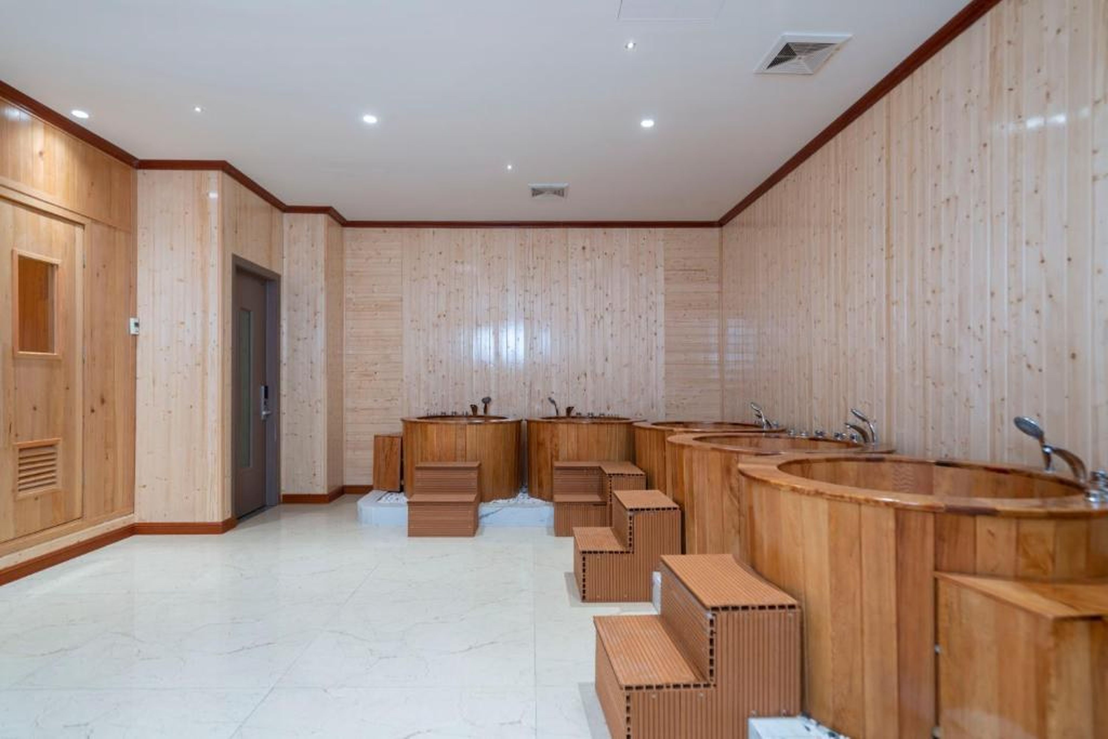 Hùng Vương Hotel - Stay 24h - Hình 49