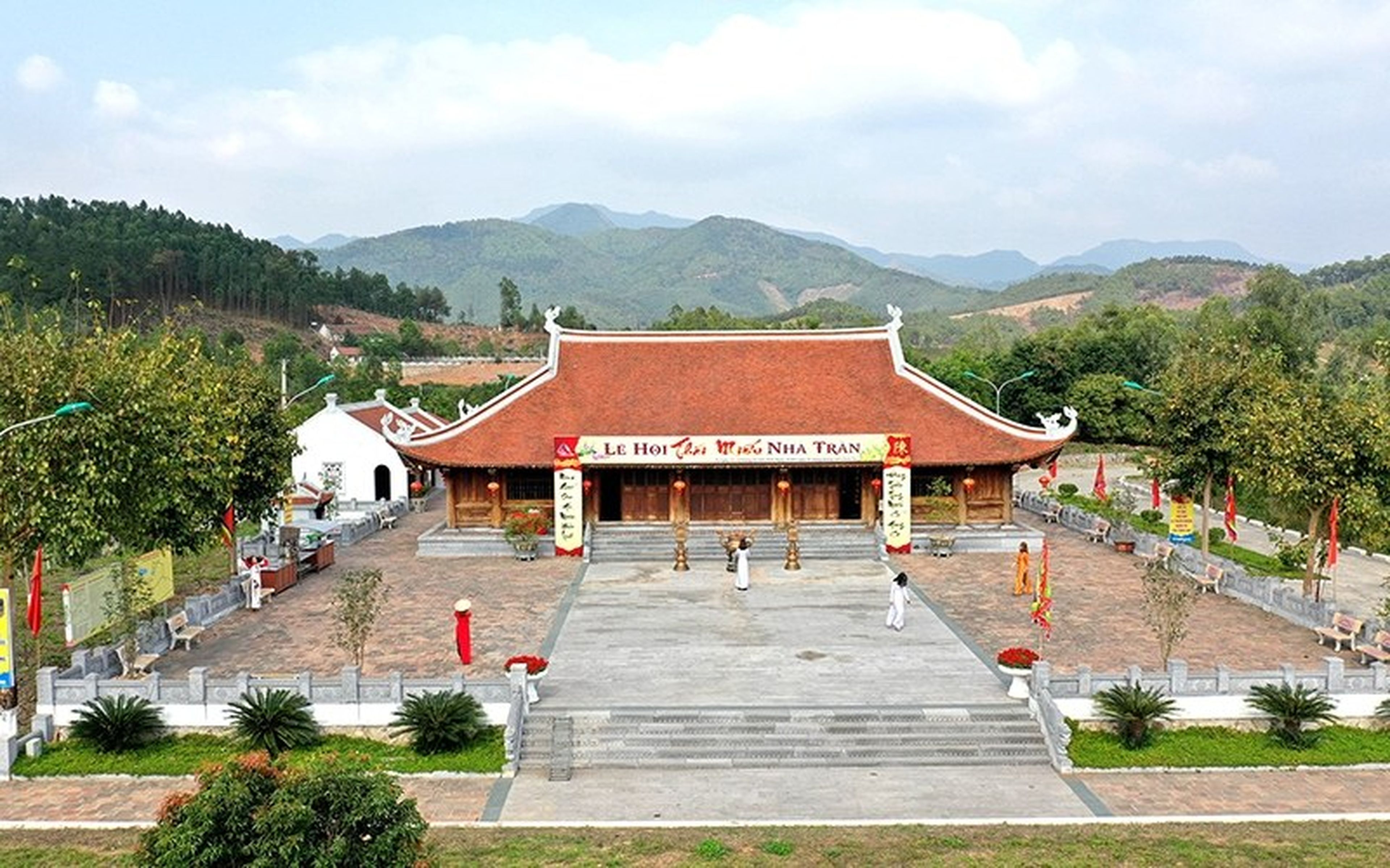 Chia sẻ kinh nghiệm du lịch Đông Triều Quảng Ninh - Hình 2