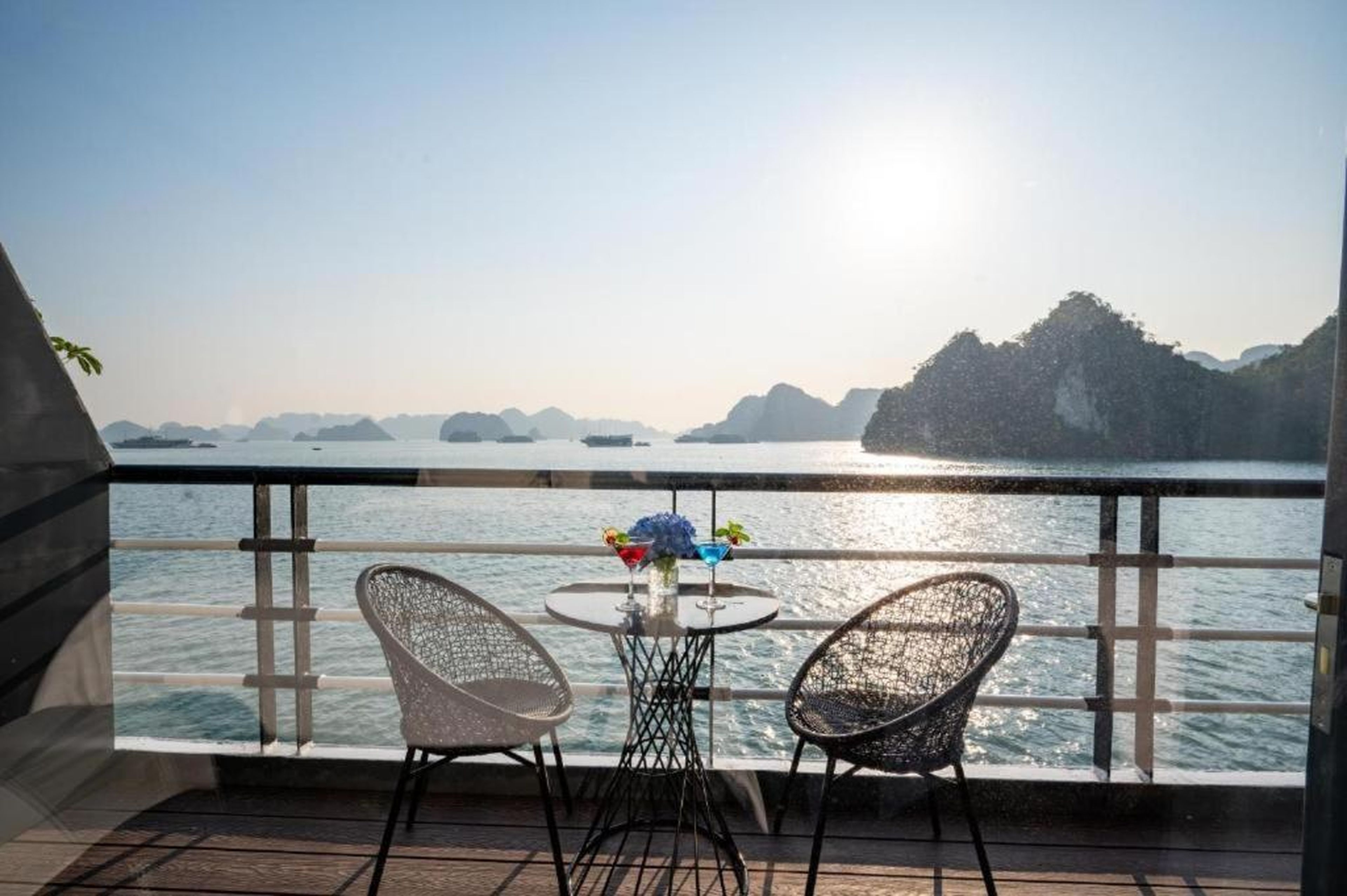 Cruise Lan Ha Bay 2 Day 1 Night pick-up from Hanoi - Hình 11