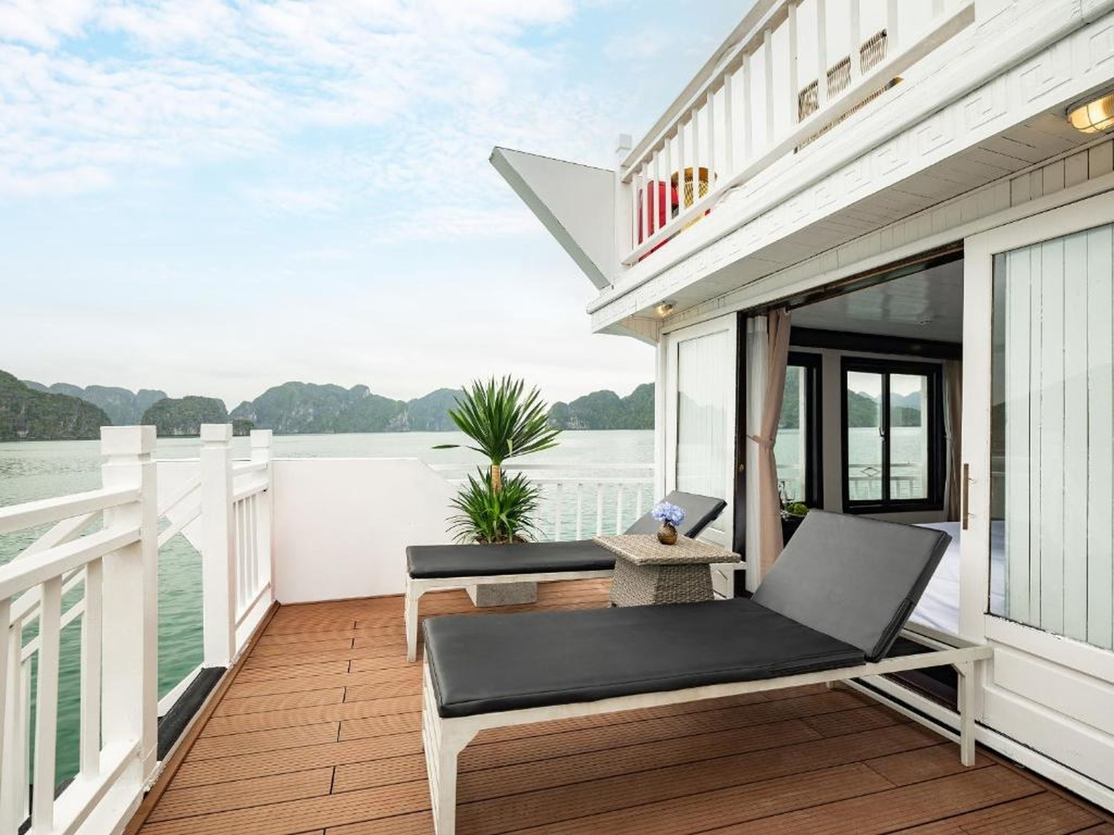 Cozy Bay Grand Cruise - Hình 49