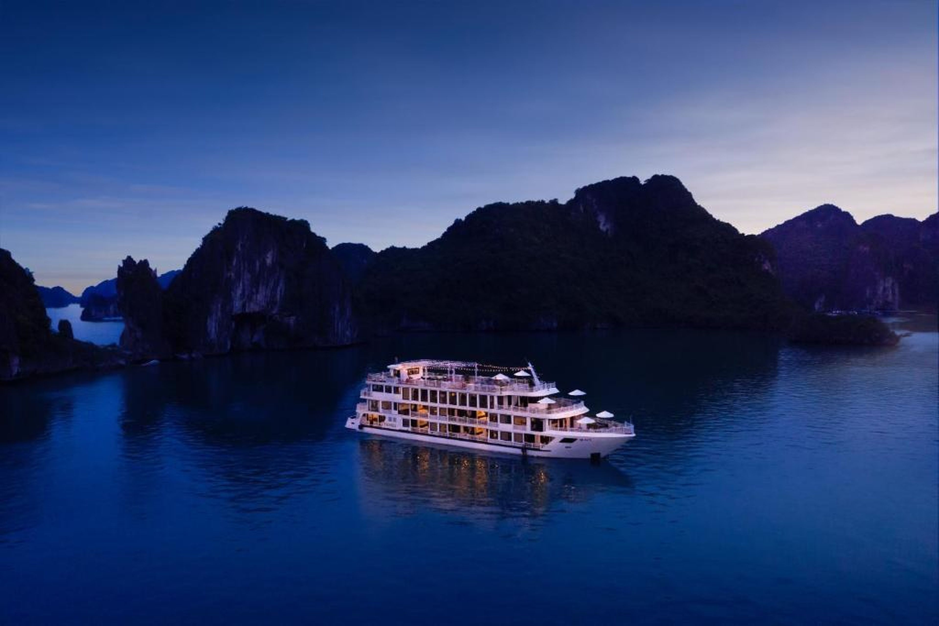 Hermes Cruises - Hình 24
