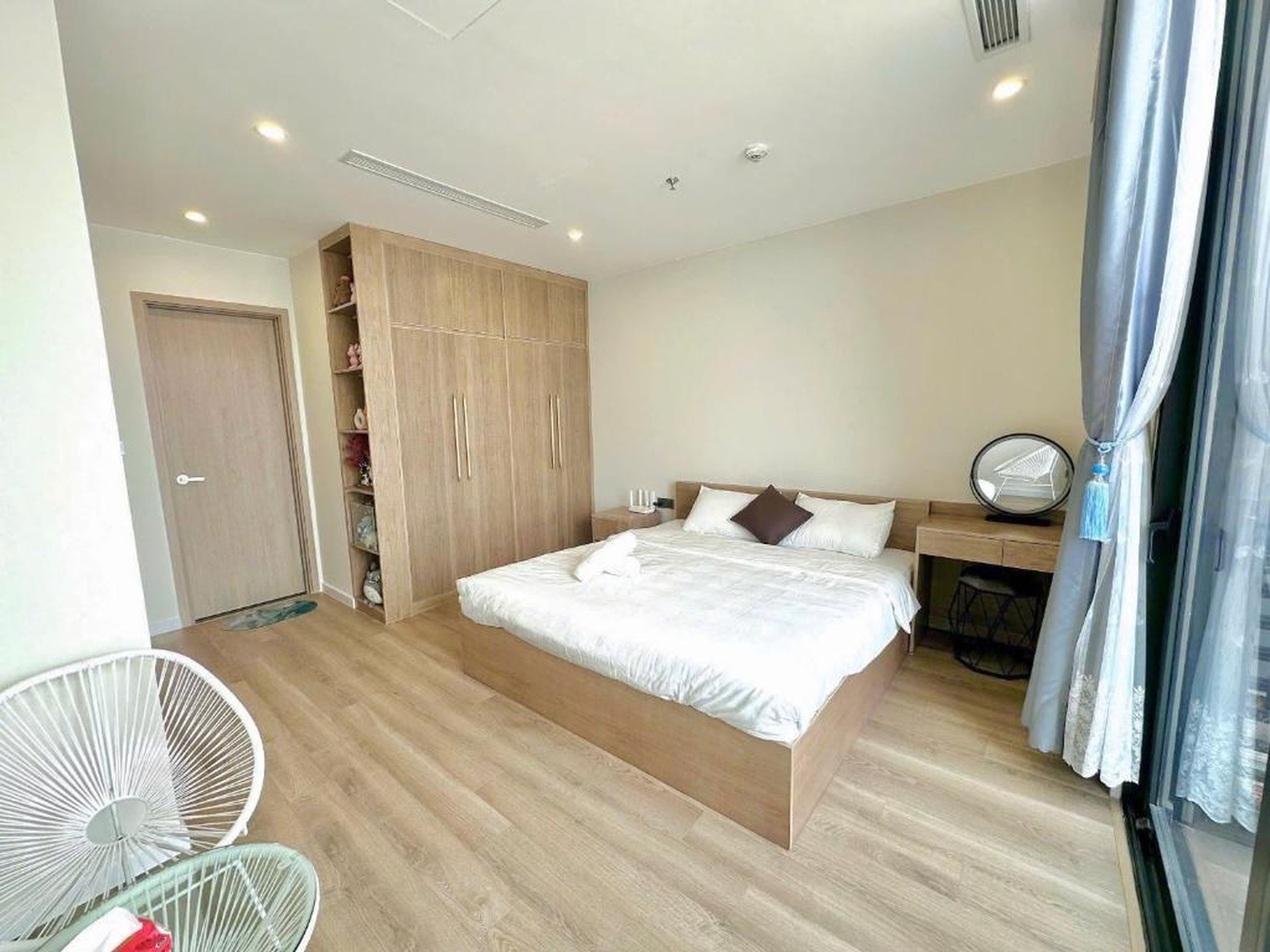 Asahi Luxstay - ICON40 Ha Long 2BR Luxury Apartment - Hình 15