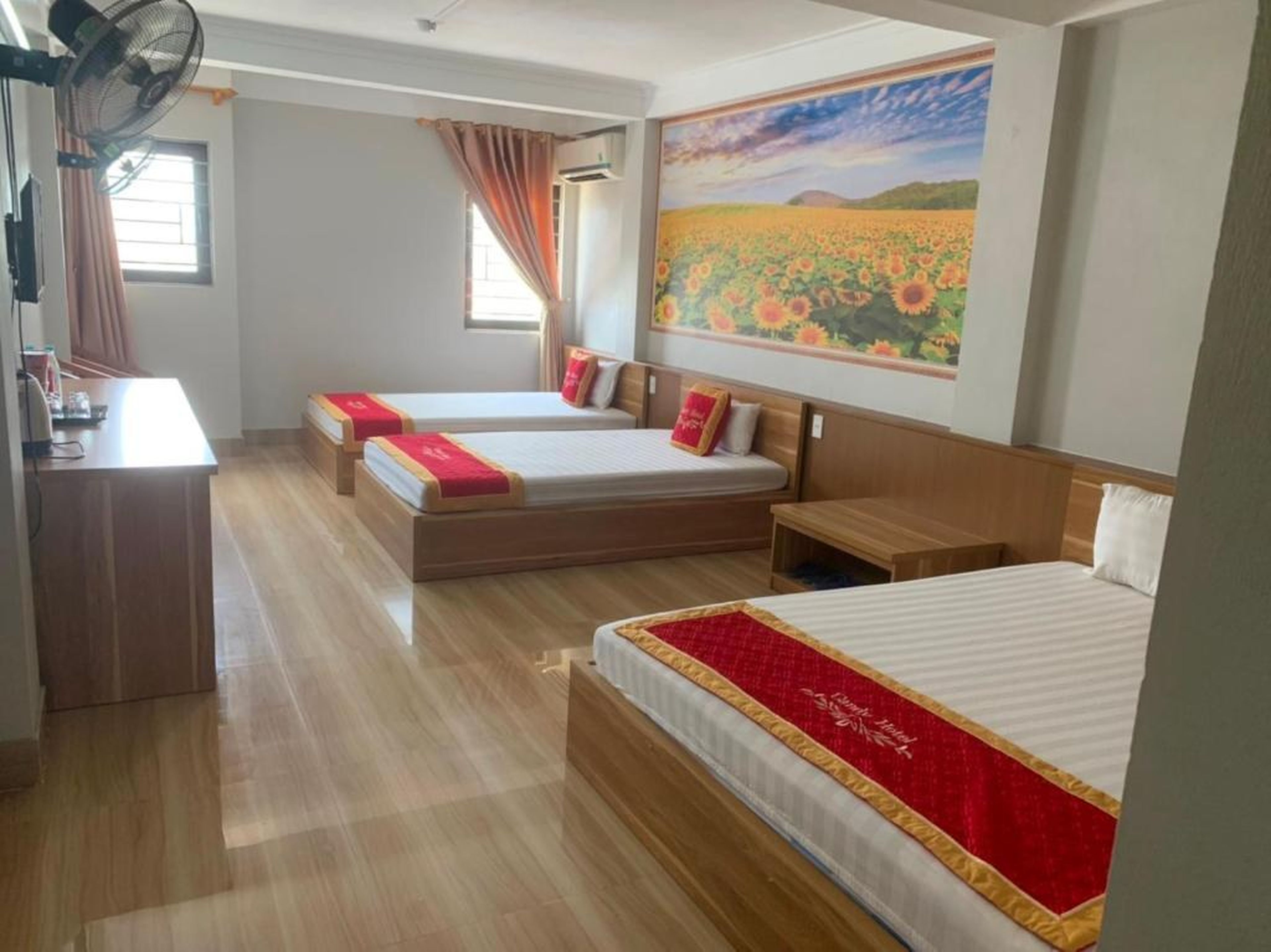 Candy Hotel Hạ Long - Hình 35