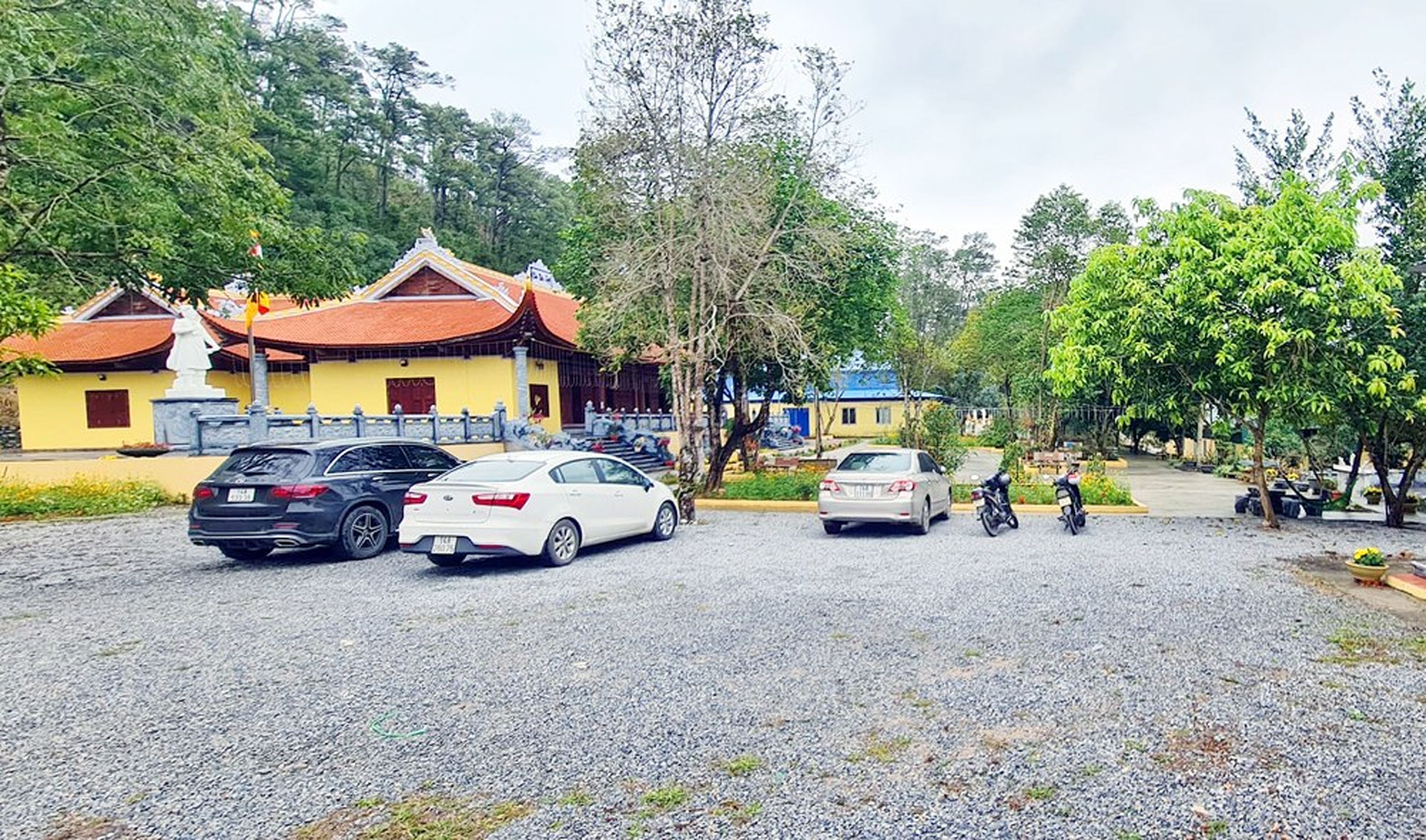 Chùa Thiên Quýt ở Hạ Long – Không gian thiền định giữa rừng núi - Hình 3