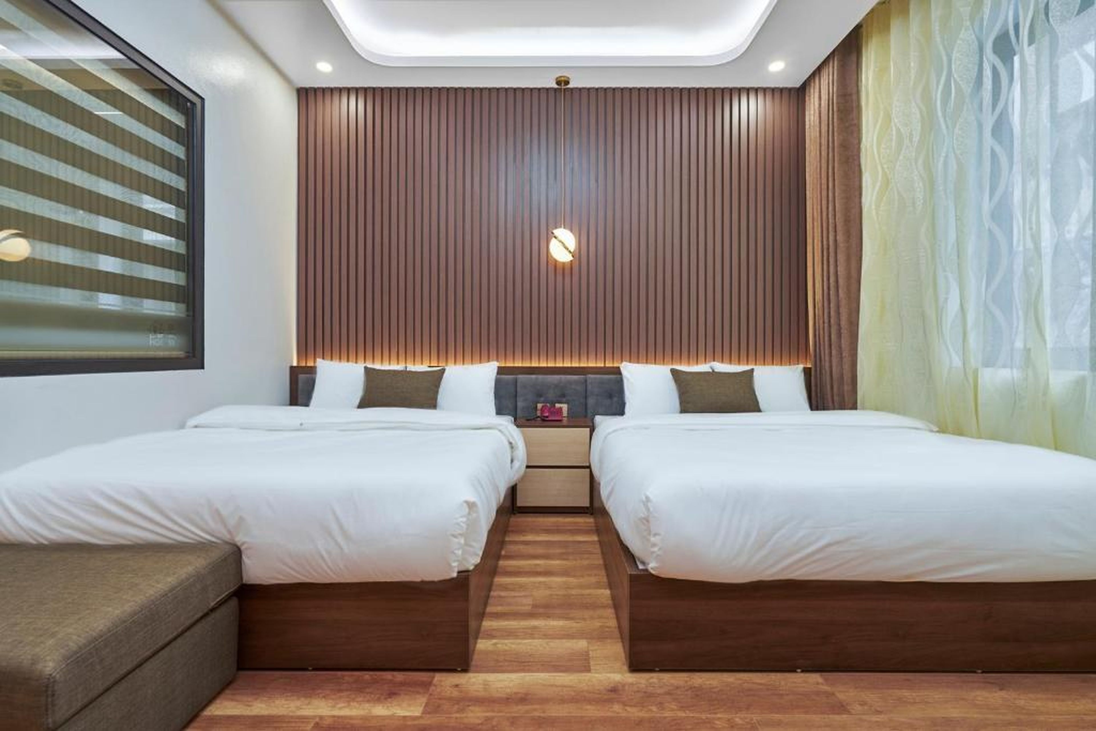 BBQ Hostel Ha Long 2 - Hình 27