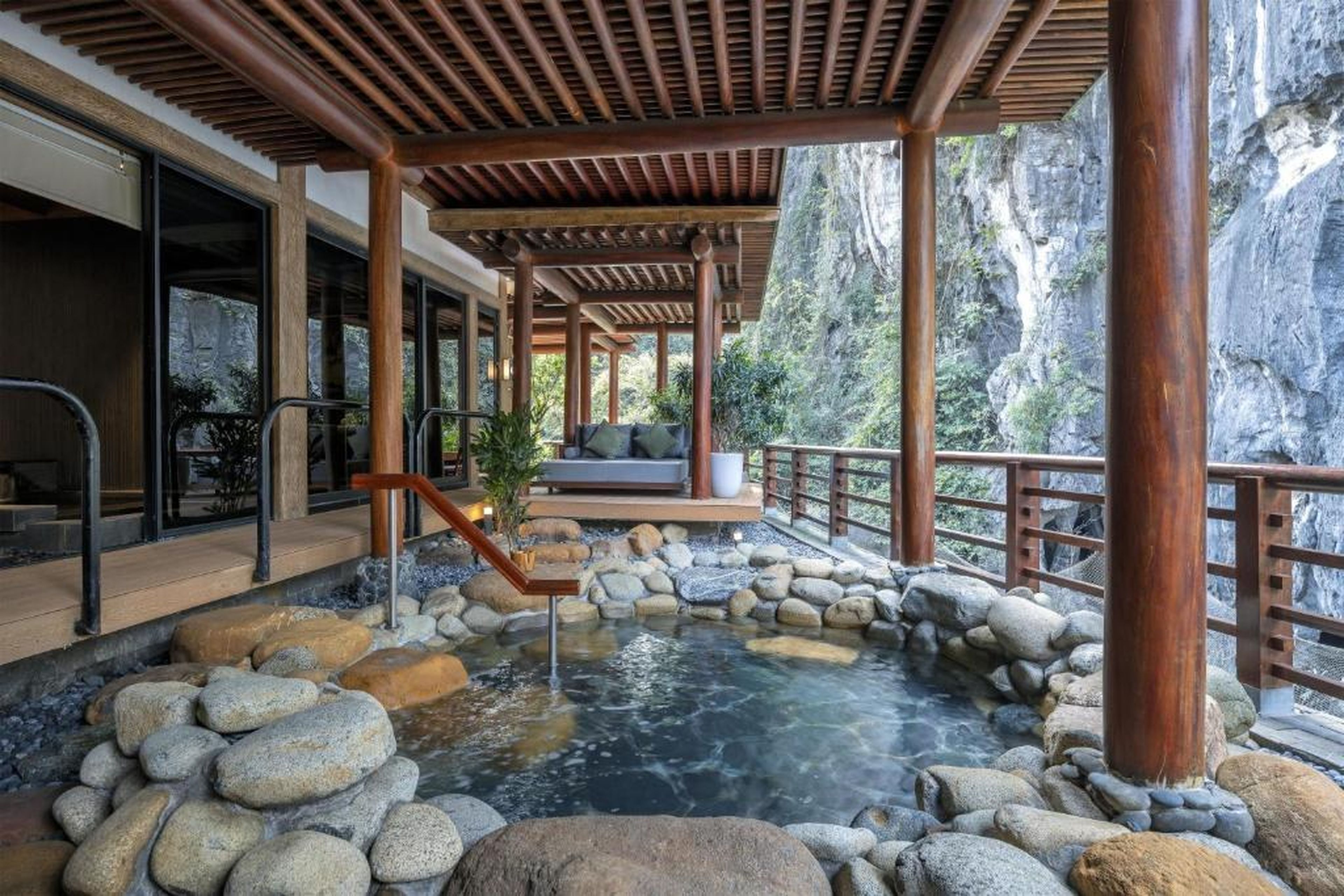Hilton Quang Hanh Onsen Resort - Hình 44