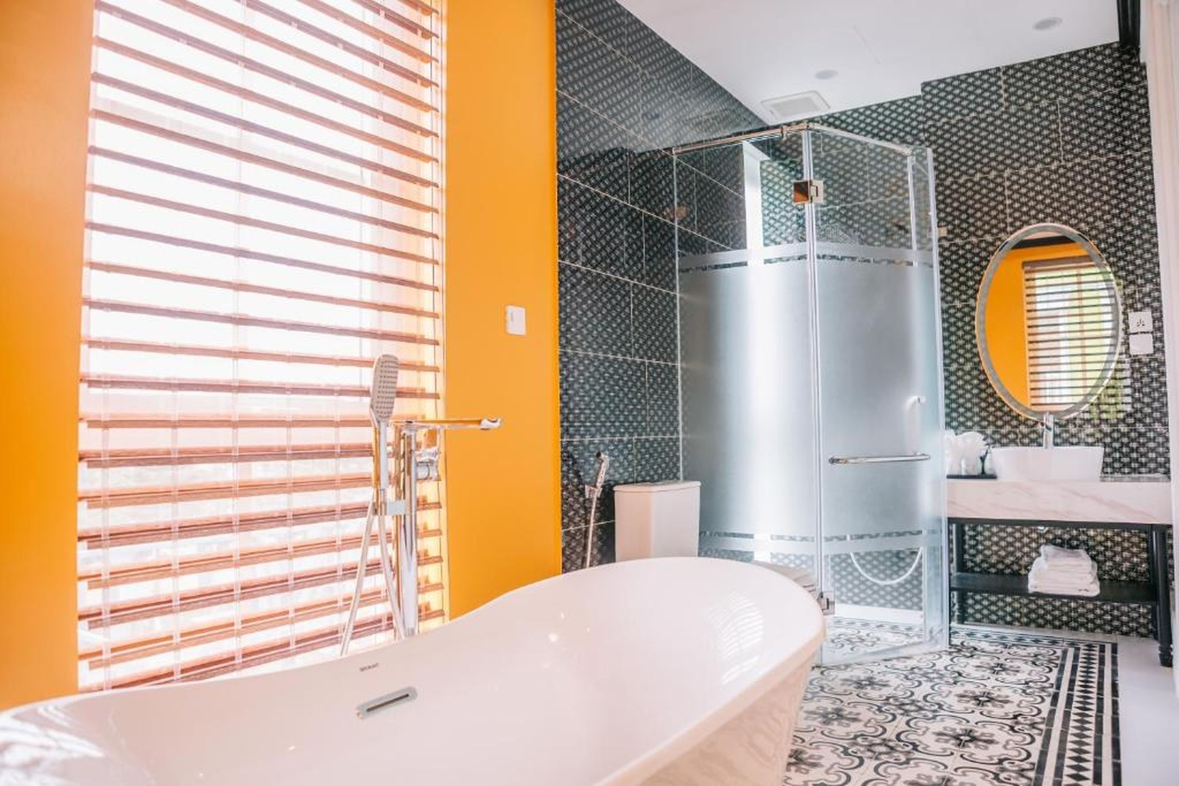 Alee HaLong Hotel - Hình 4