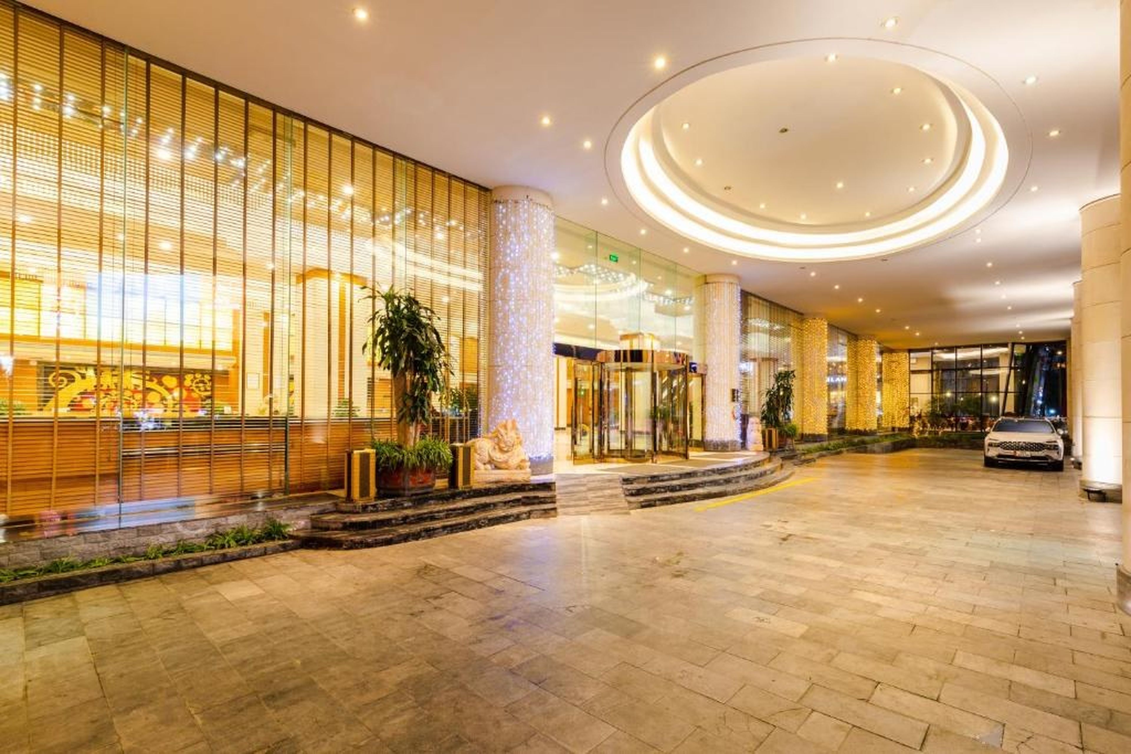 Muong Thanh Luxury Quang Ninh Hotel - Hình 8