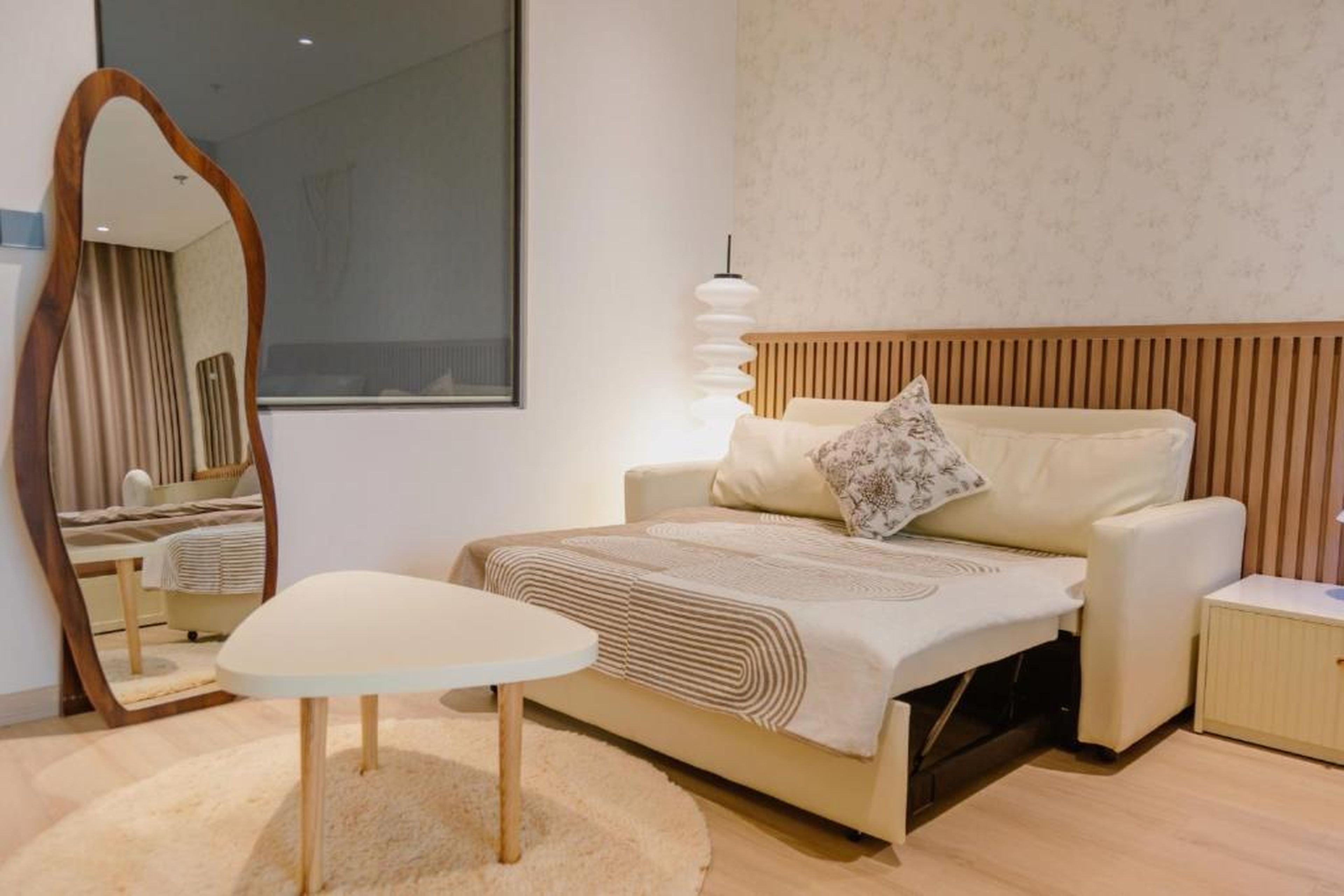 Cozy Balcony Studio Near Sun World - The Holiday Ha Long - Hình 17