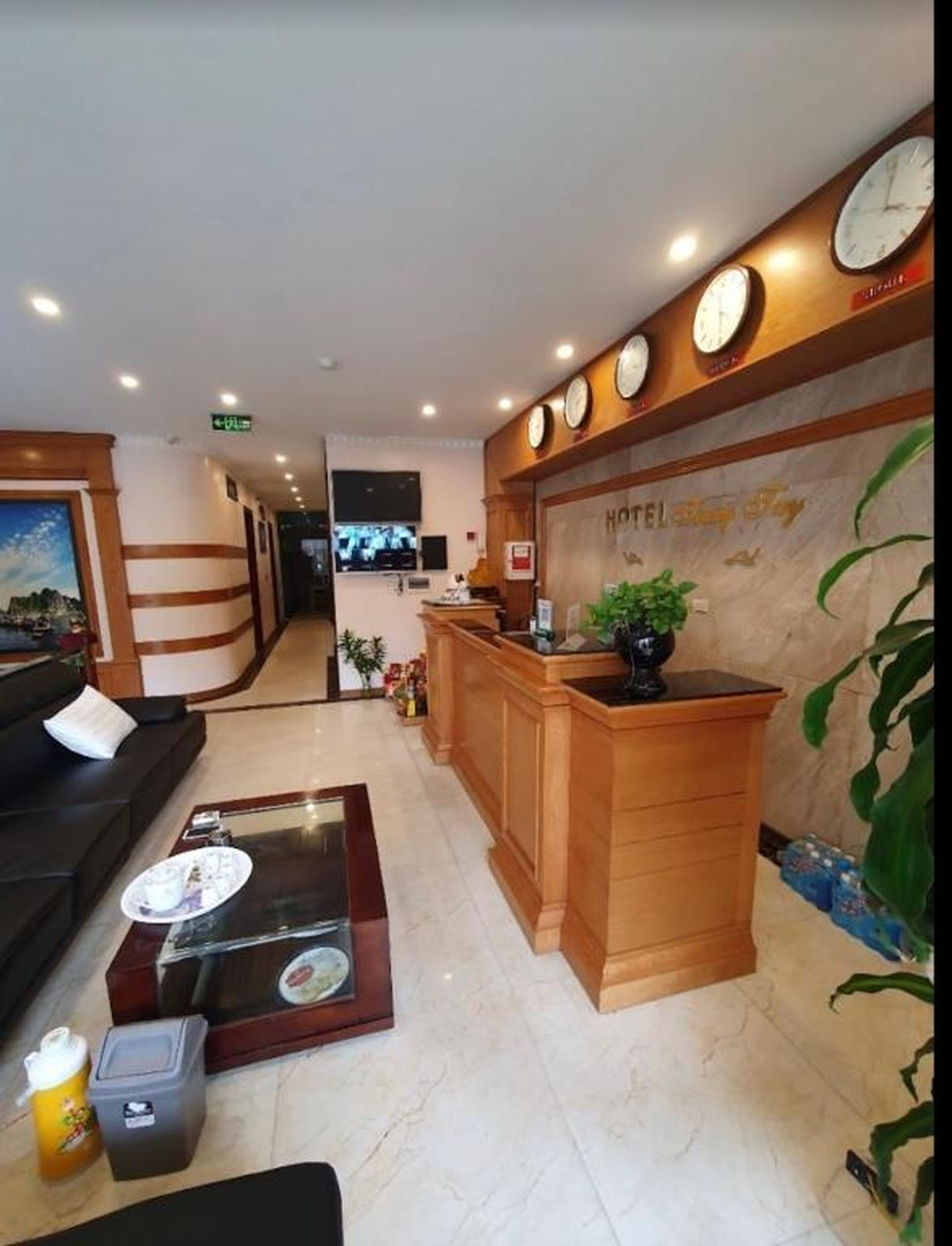 A12 Hotel - Hình 2