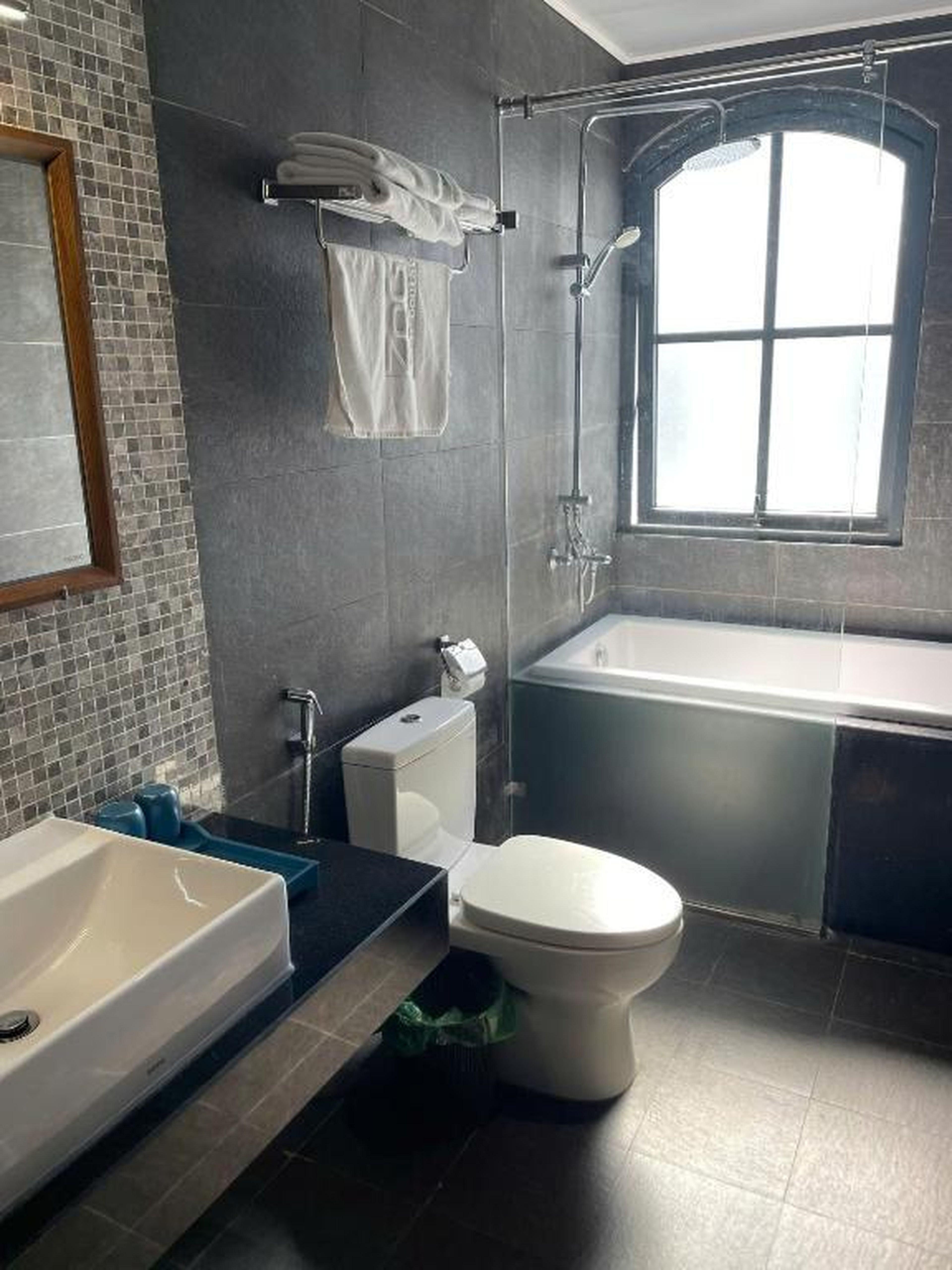 Ha Long ARISTO Hotel - Hình 28