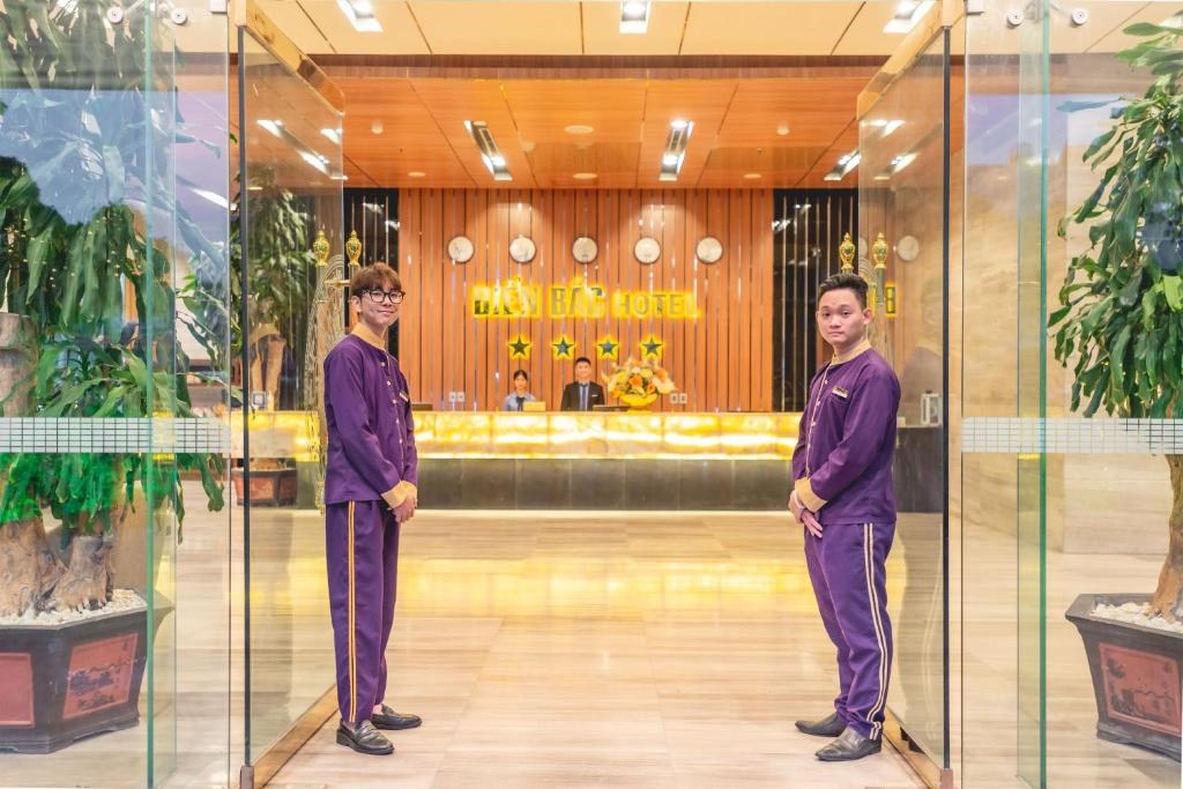 Bien Bac Hotel - Hình 8