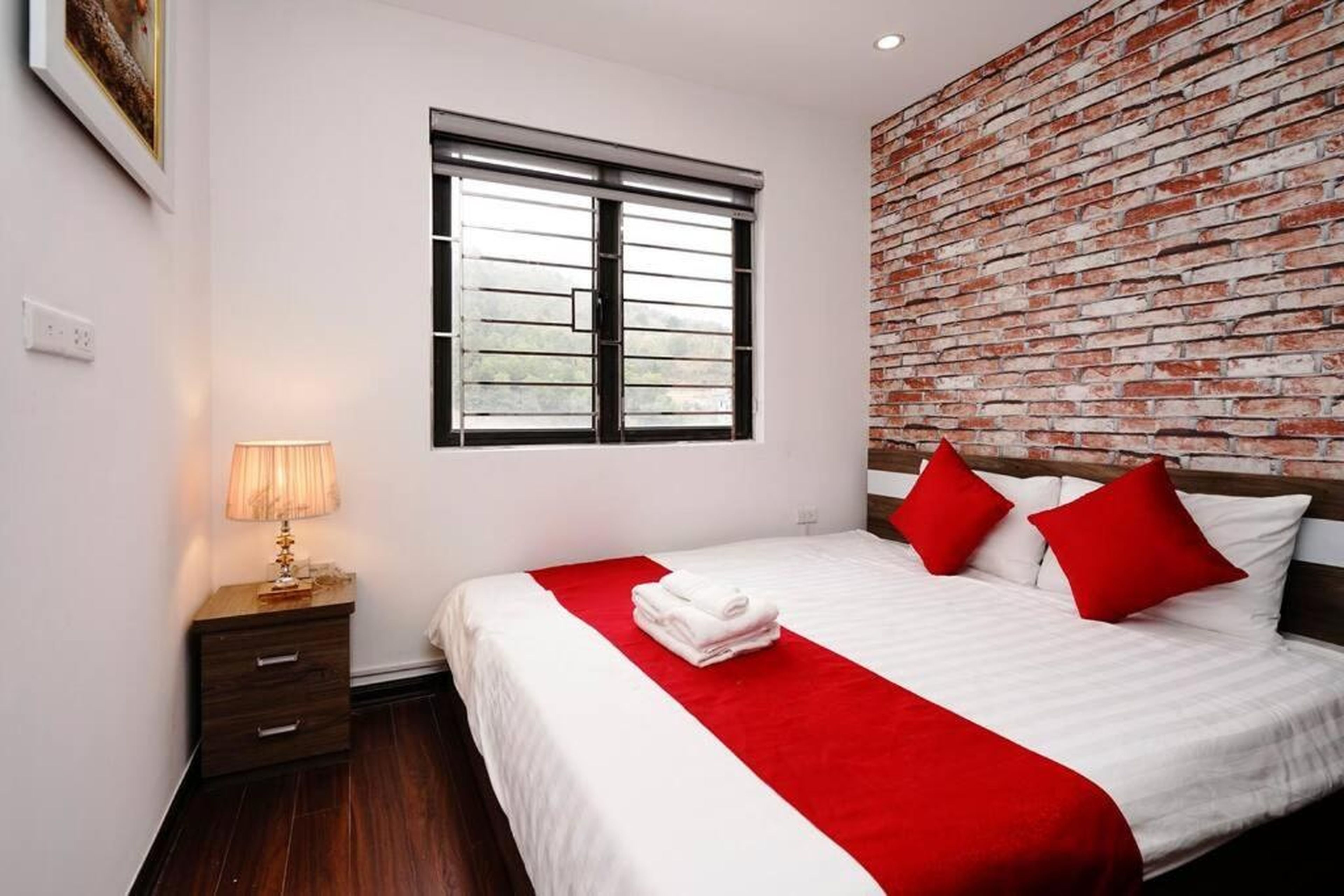 *Ha Long Homestay @ Sunrise Apartment- 4 BR - Hình 22