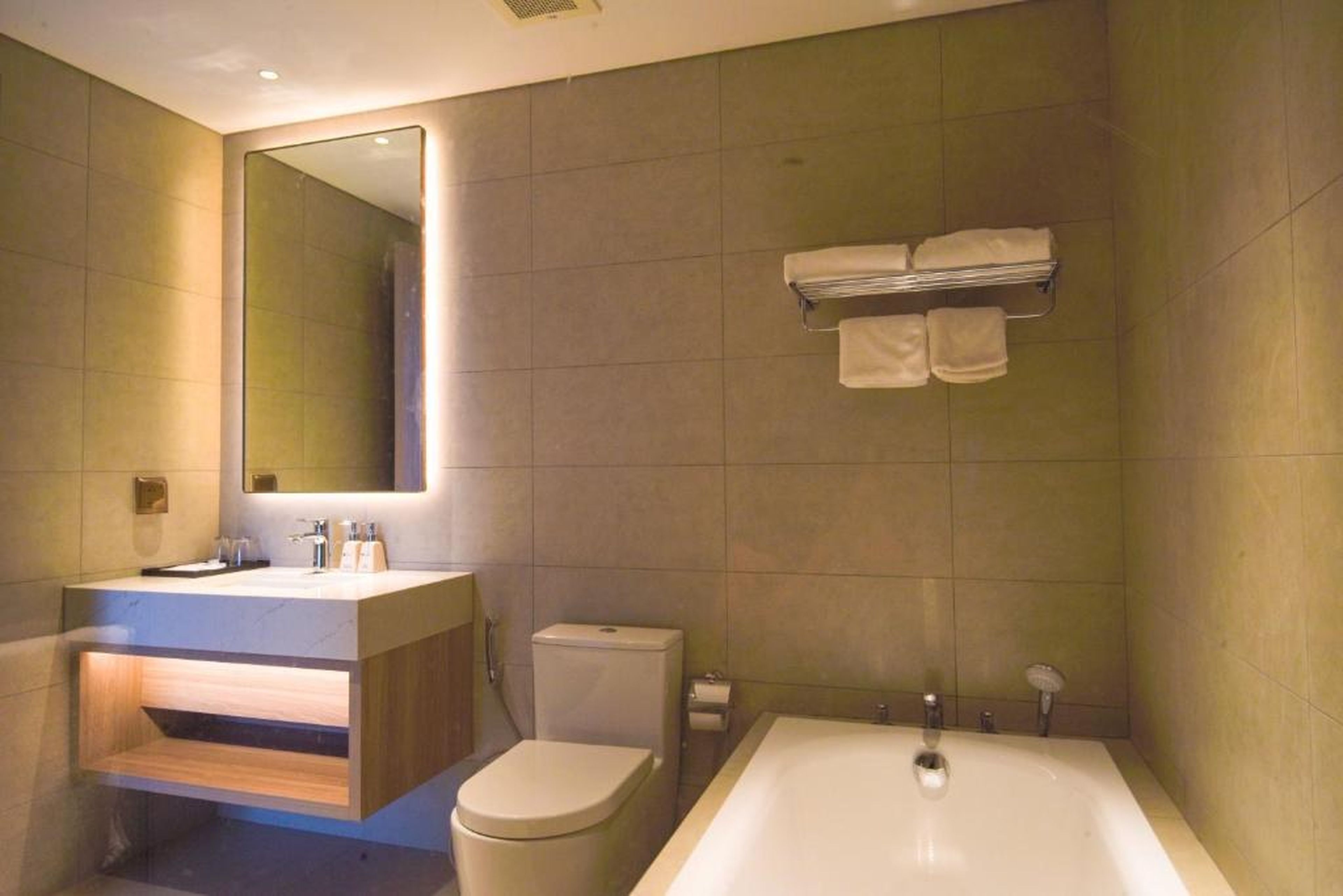 A La Carte Ha Long By Ruby Homes & Retreat - Hình 36