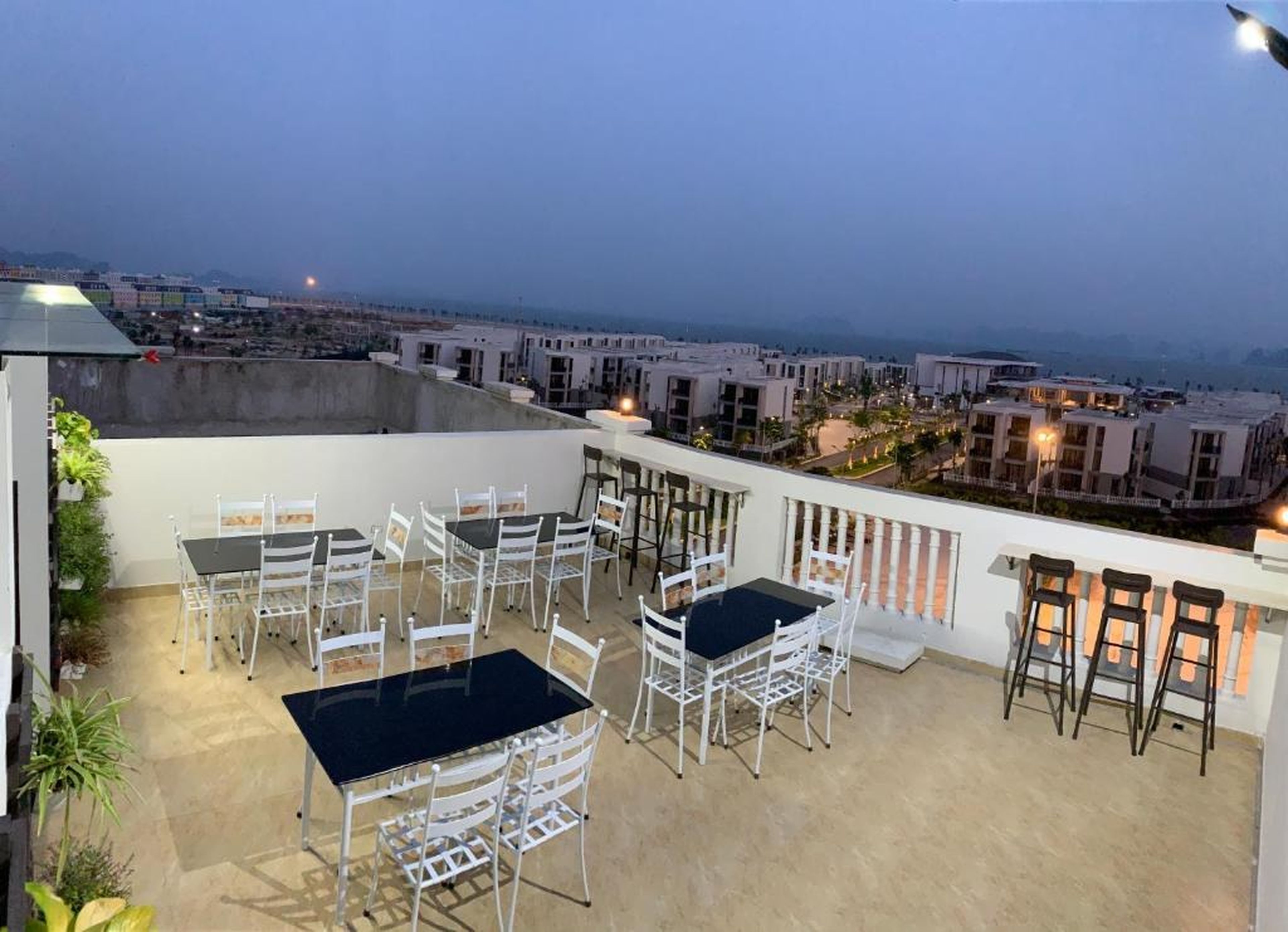Herriot Hạ Long Hotel - Hình 22
