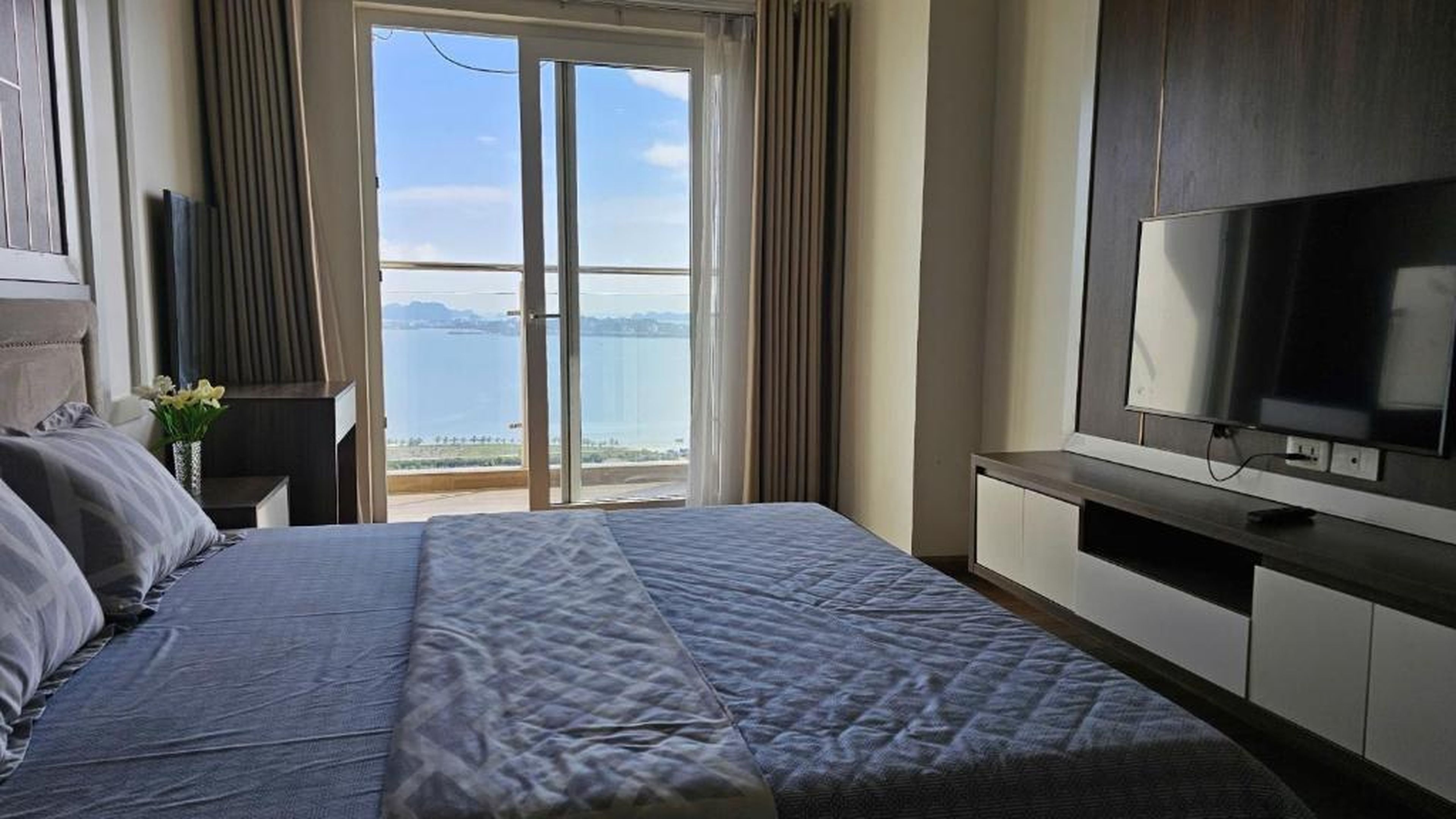 Newlife Tower- by Greenbay Premium homestay Hạ Long Bay - Hình 27