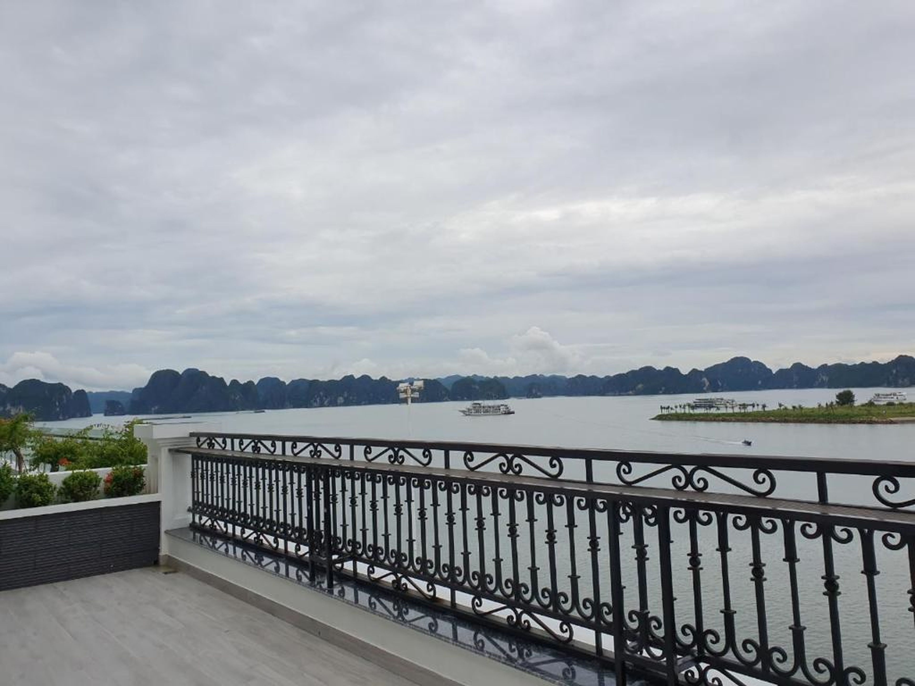 Ha Long Bay TC Hotel - Hình 34