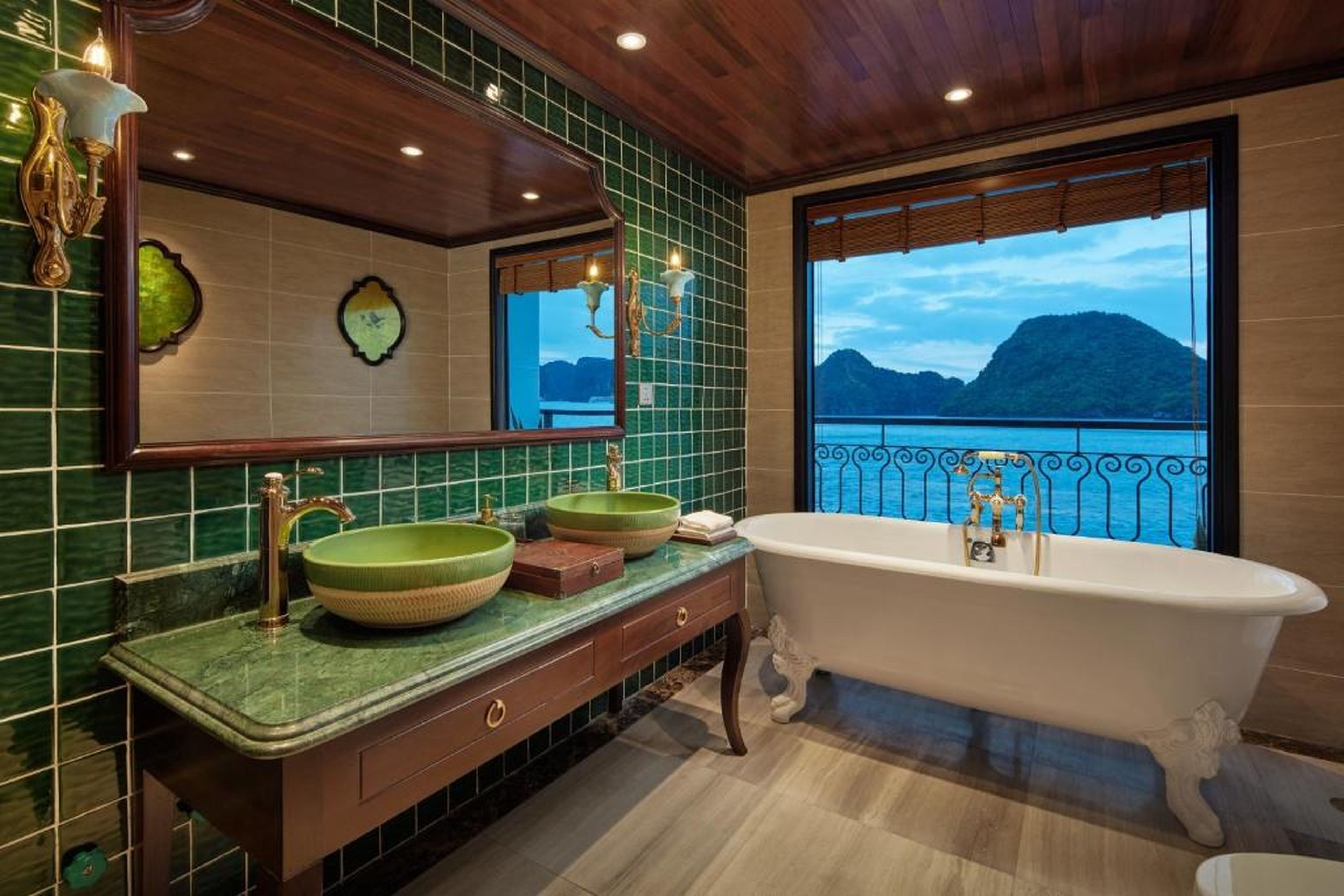 Indochine Premium Halong Bay - Hình 33