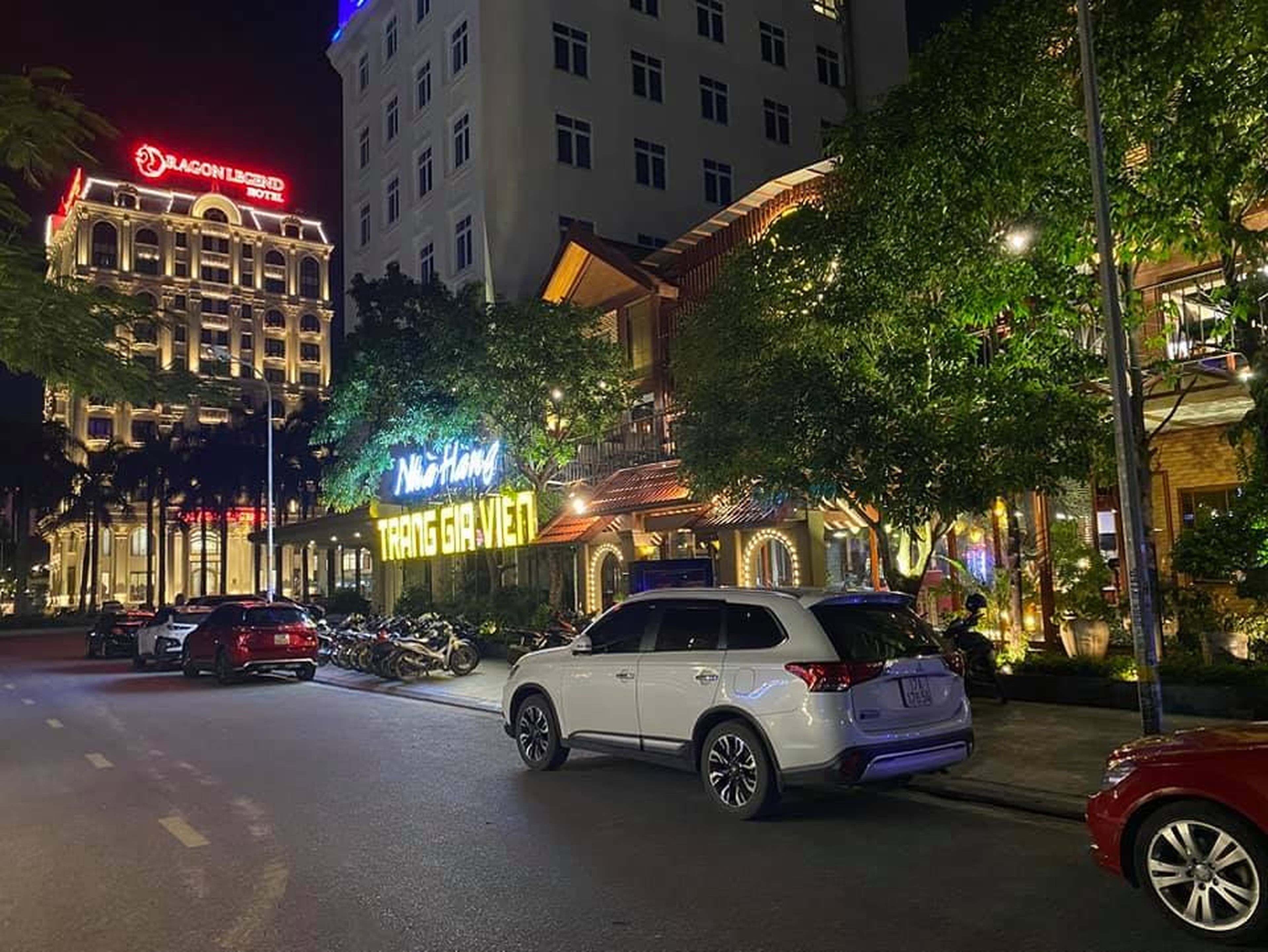Dân sành ăn đừng bỏ qua 10 nhà hàng Hạ Long Bãi Cháy này - Hình 2