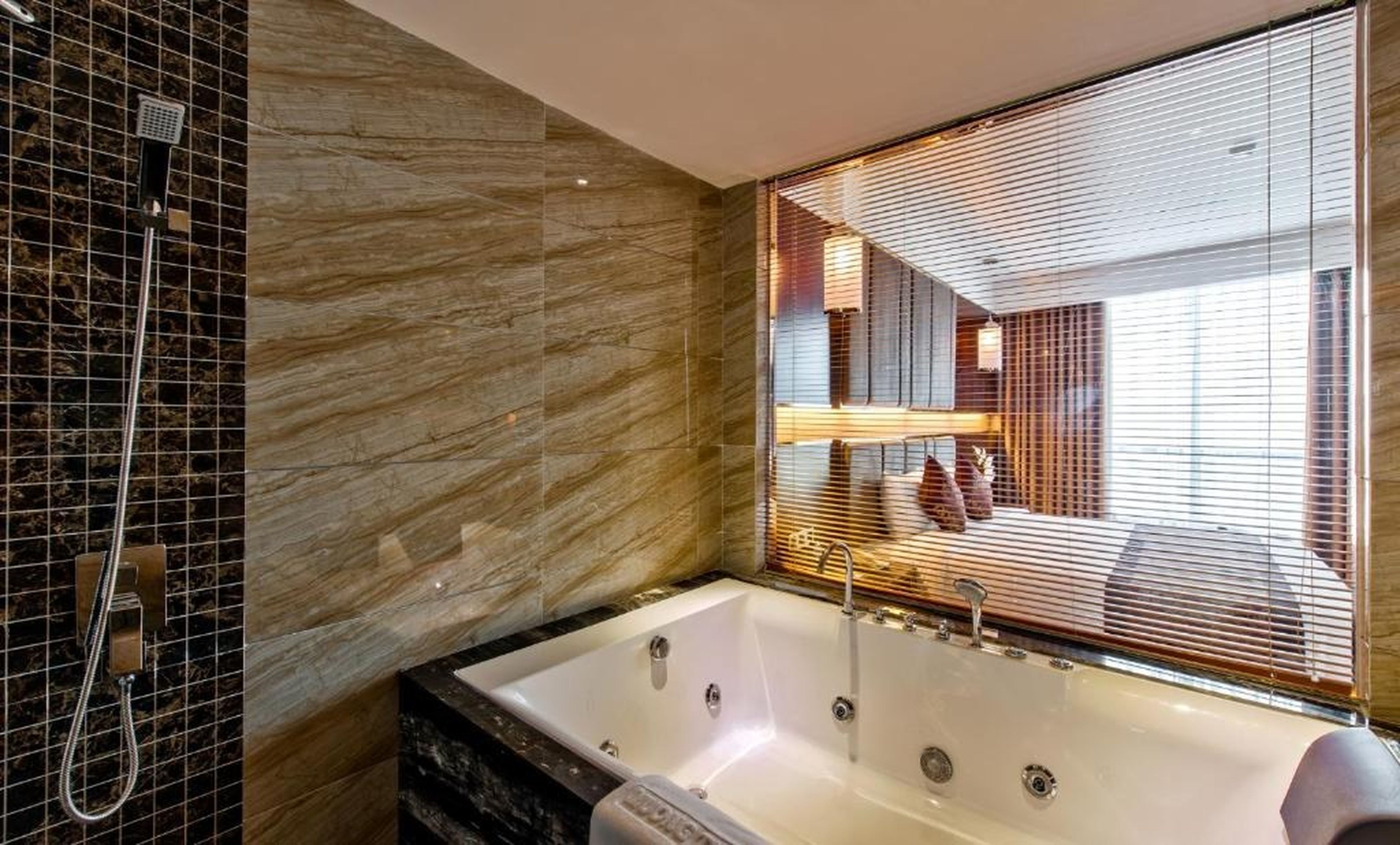Muong Thanh Luxury Quang Ninh Hotel - Hình 48