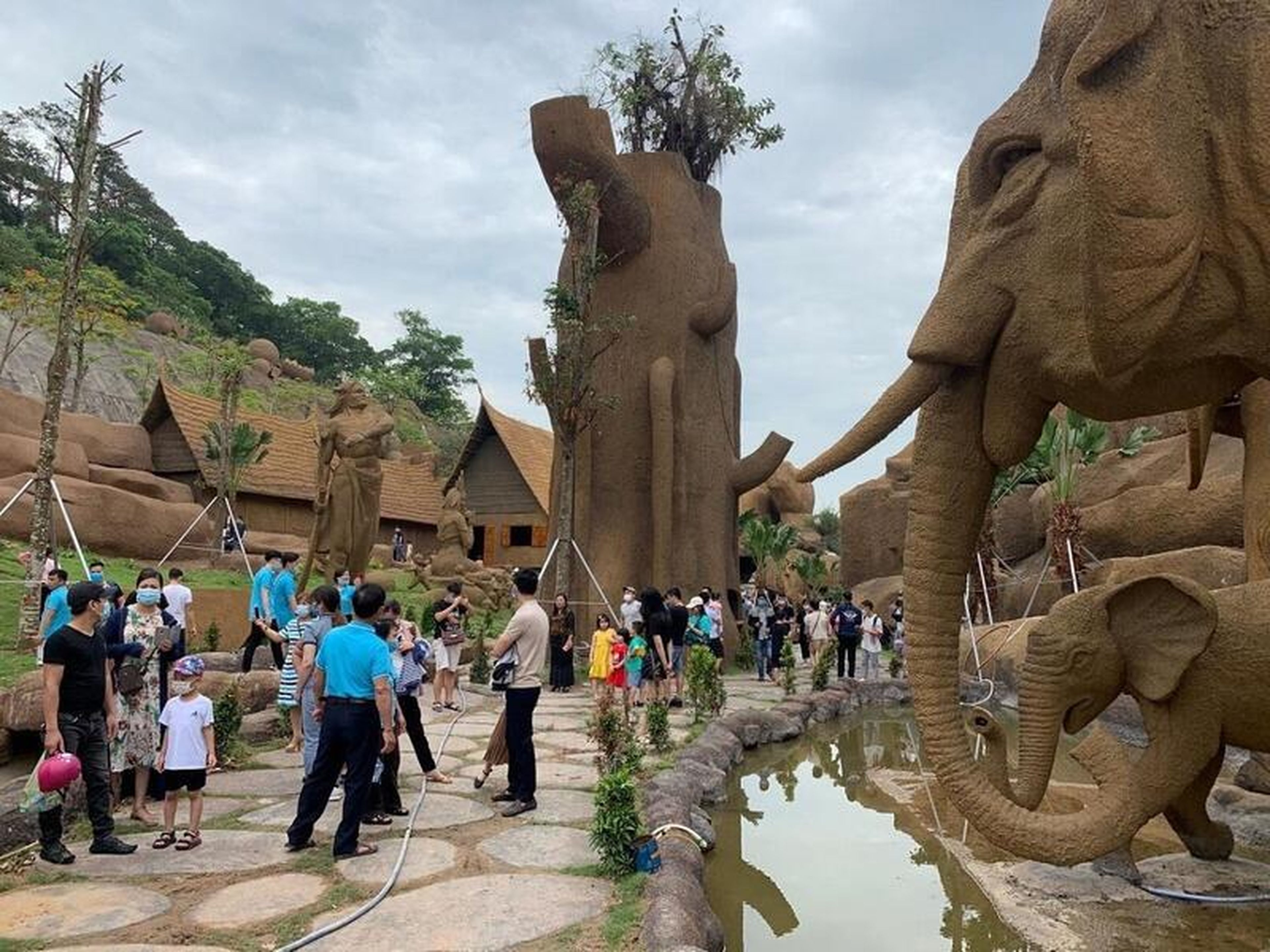 Công viên King Kong Tuần Châu, vẻ đẹp đến từ những công trình điêu khắc - Hình 6