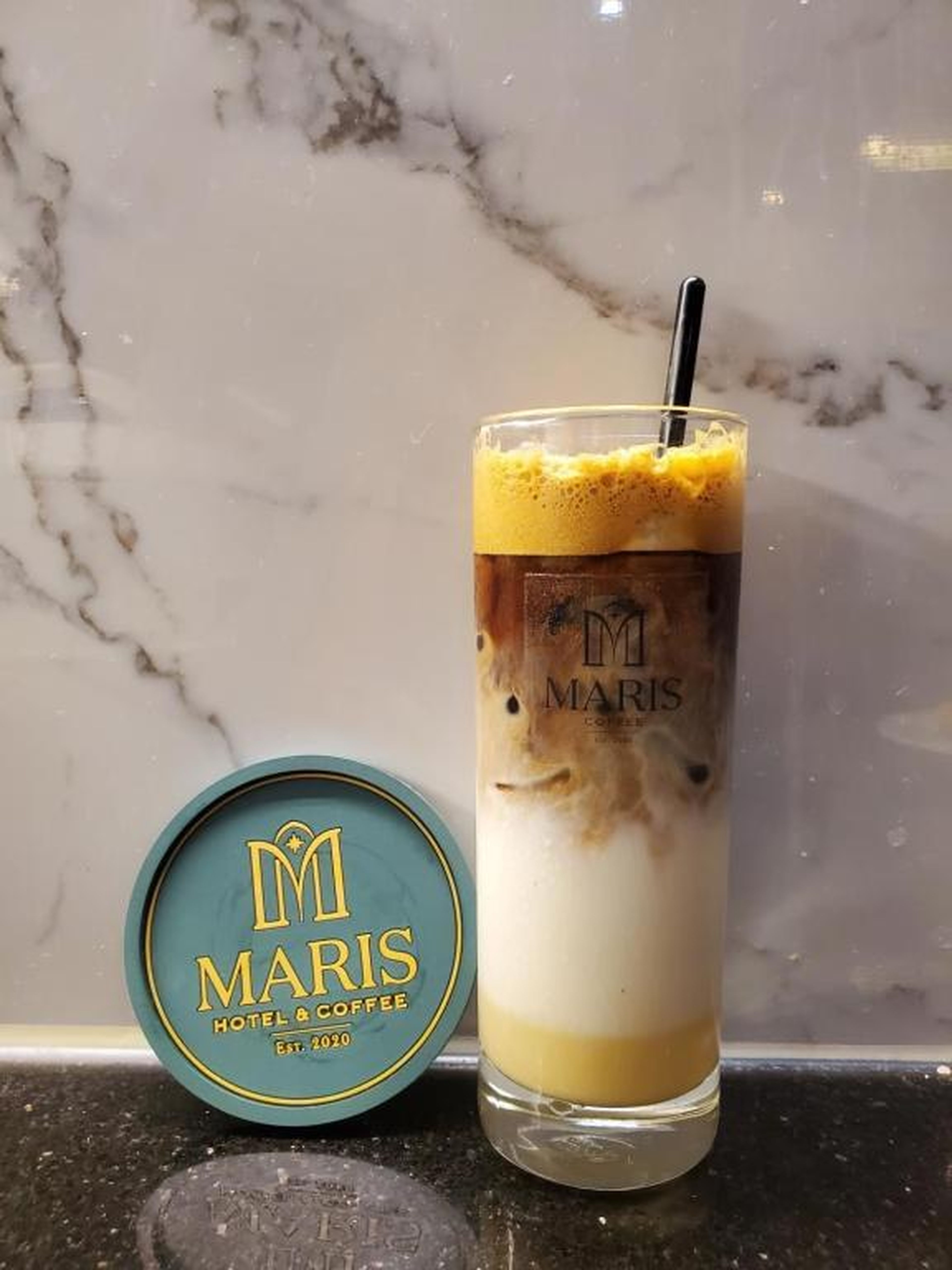 Maris Hotel & Coffee Ha Long - Hình 23