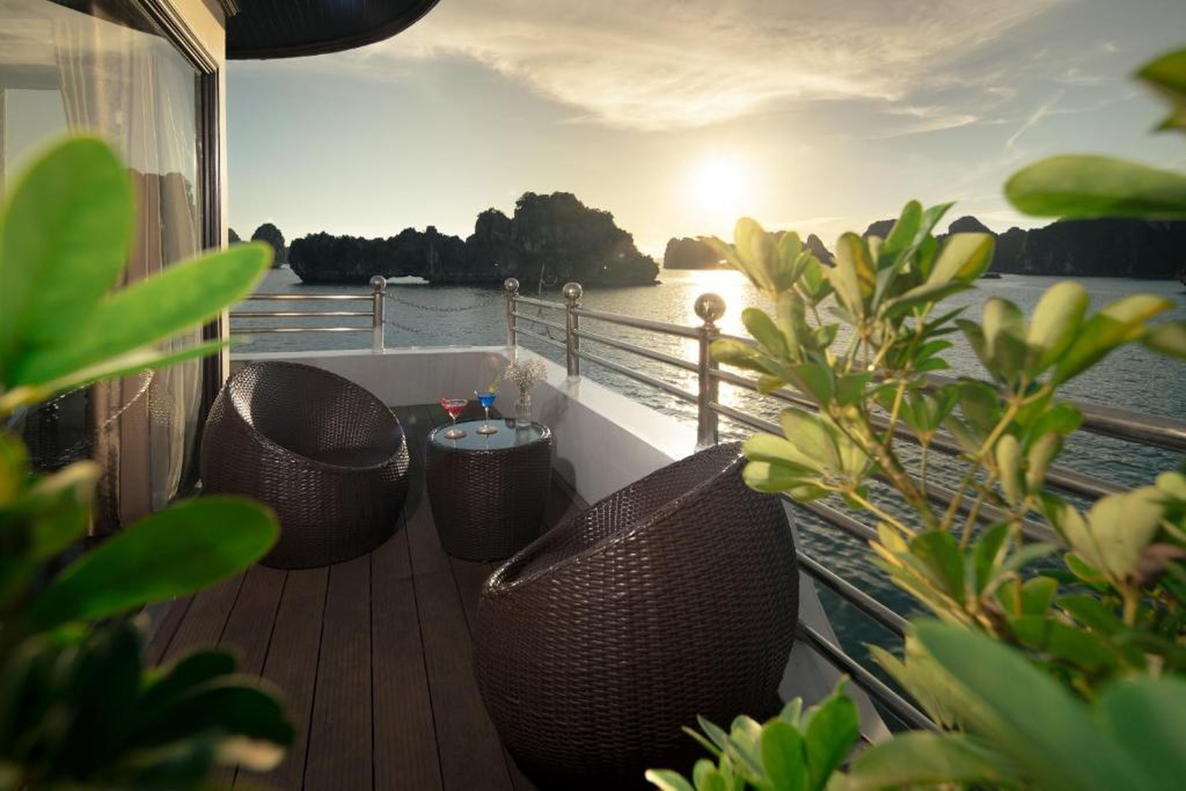 Athena Royal Cruise - Luxury in Halong Bay - Hình 13