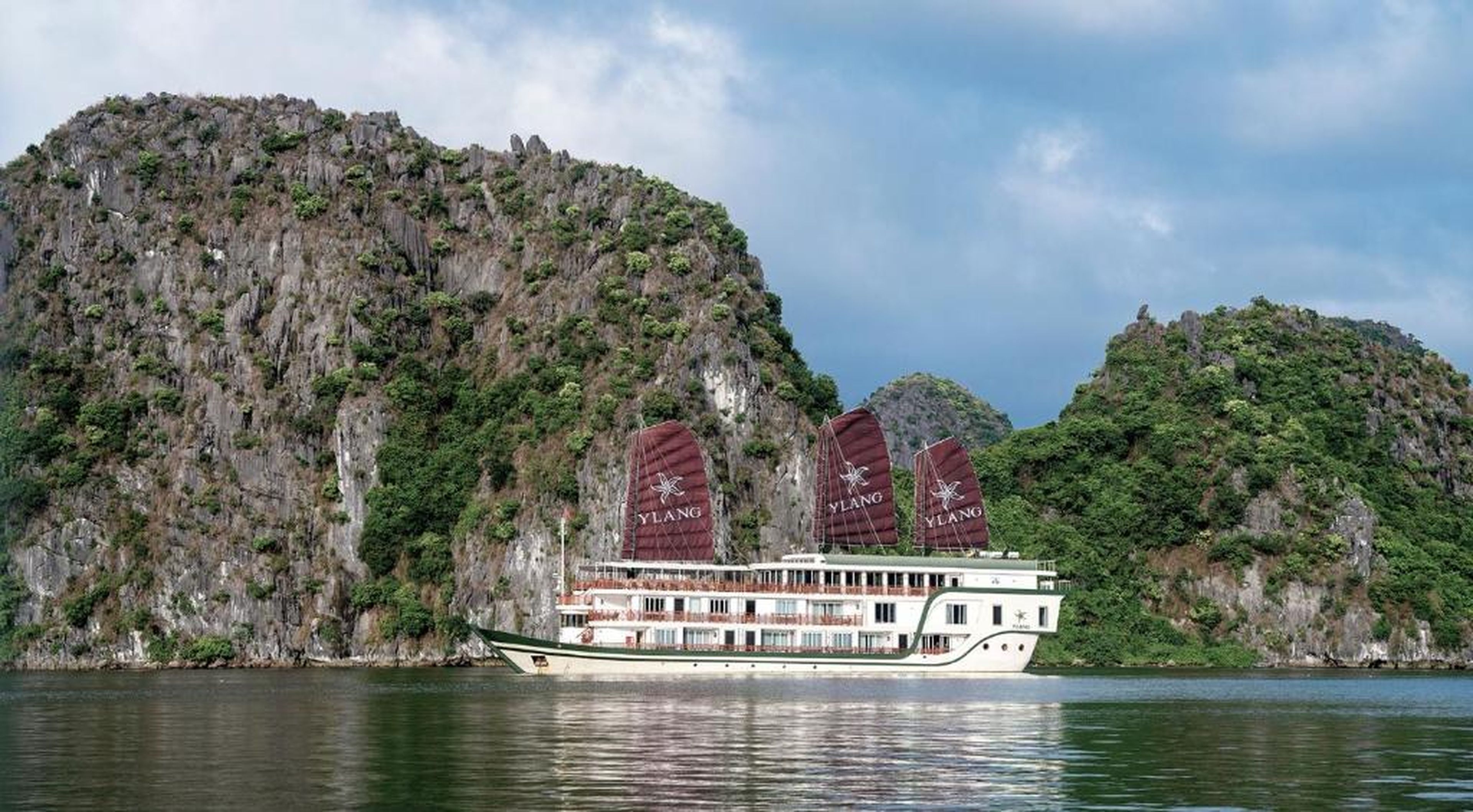 Heritage Line Ylang Cruise - Halong Bay & Lan Ha Bay - Hình 6