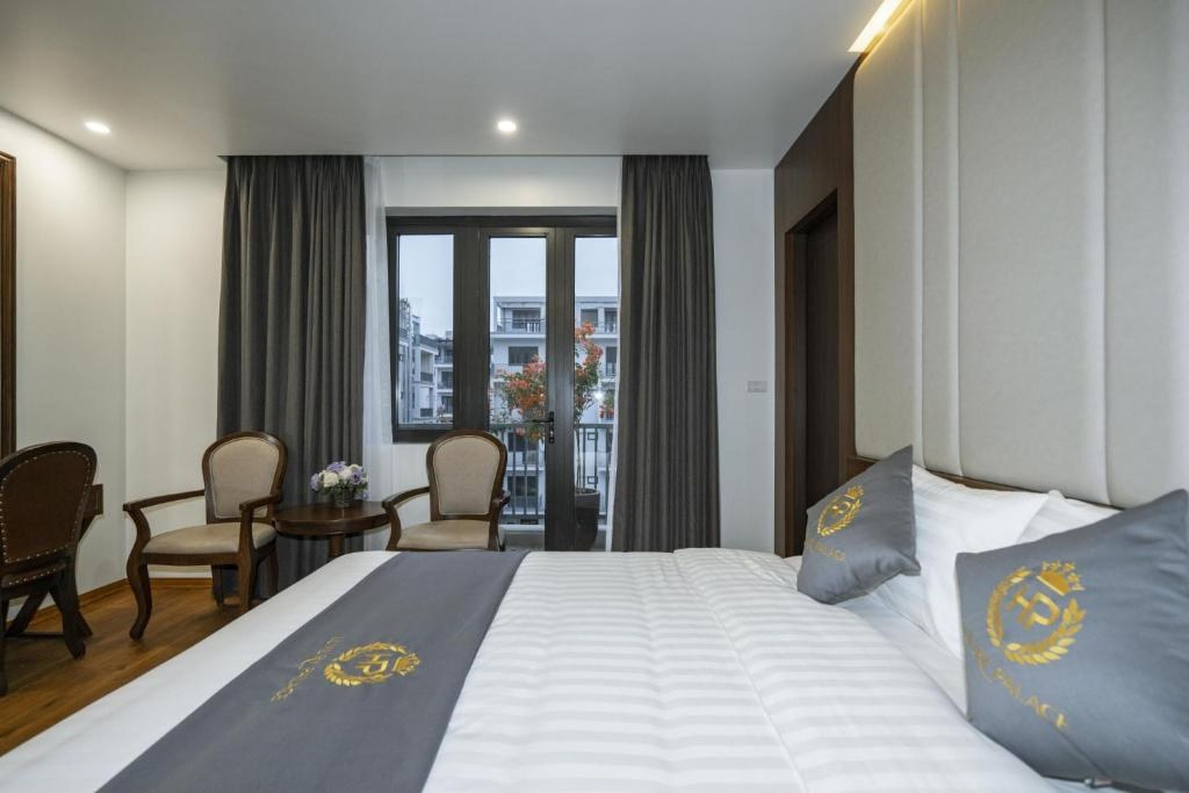 Luxury Palace Hotel - Hình 30