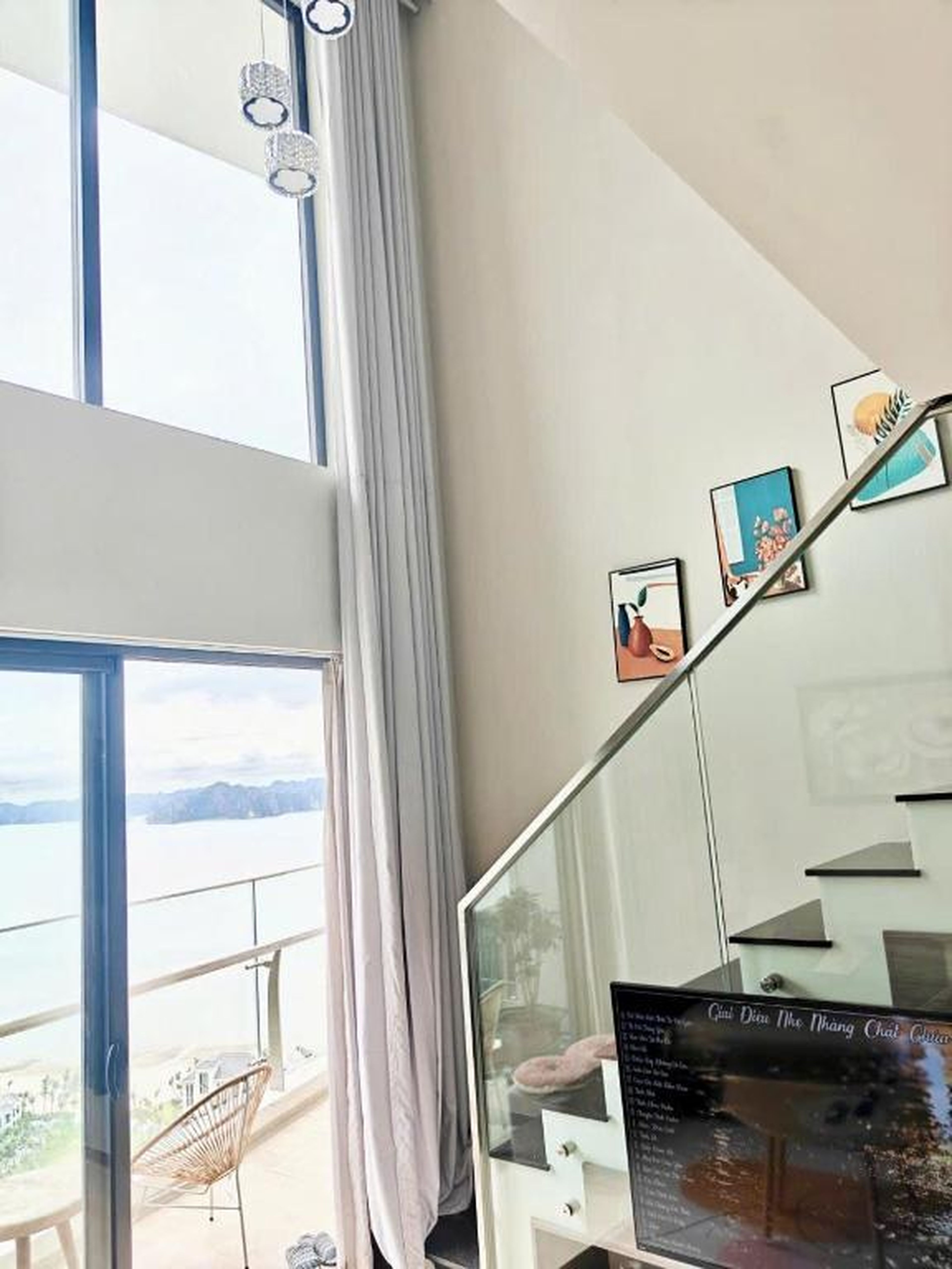 The Sea View Sandy- Duplex Homestay- Citadines Marina Ha Long - Hình 9