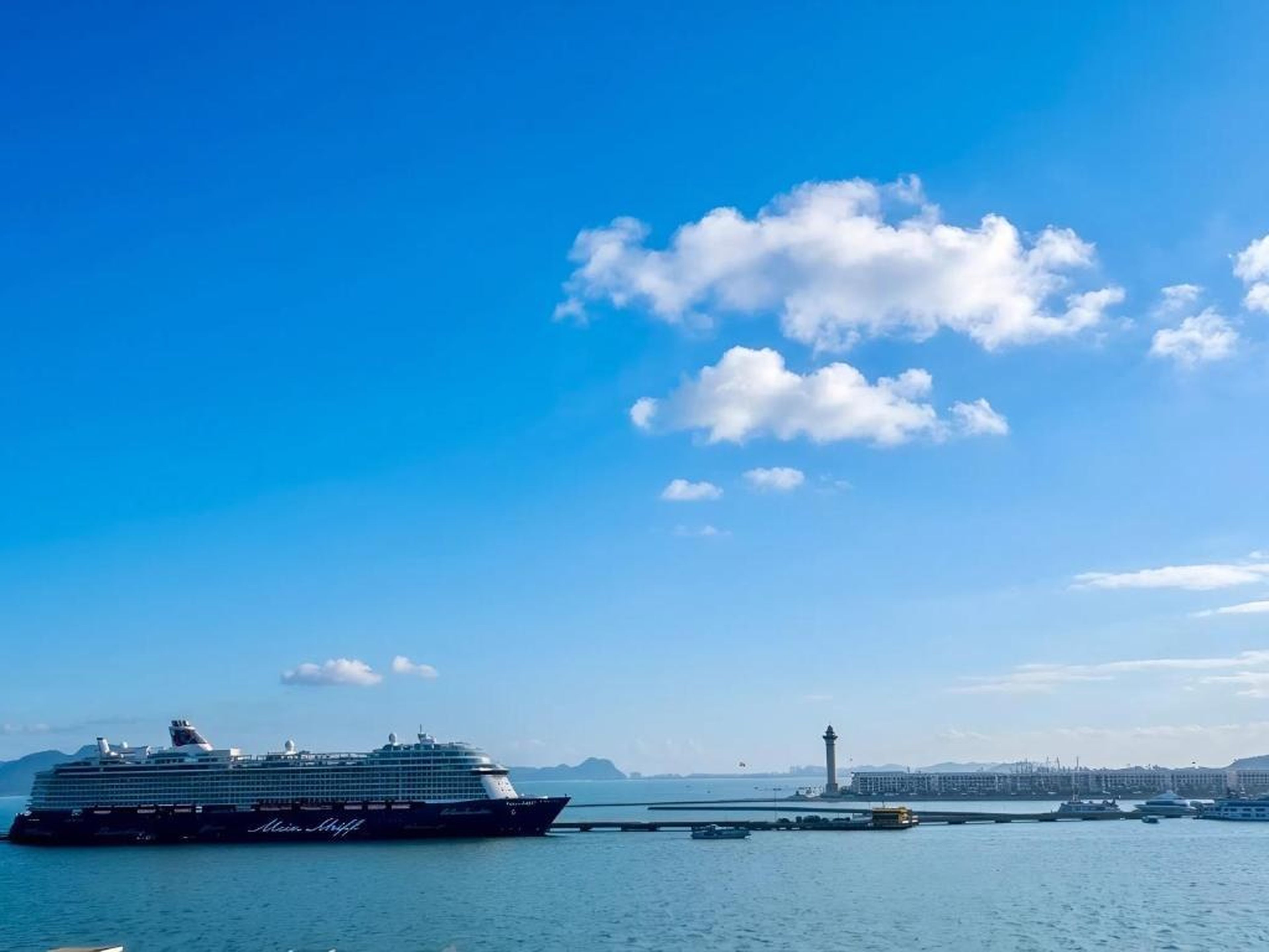 Luxury Ocean View Apartments - The Sapphire Ha Long, Studio & 2BR - Hình 13