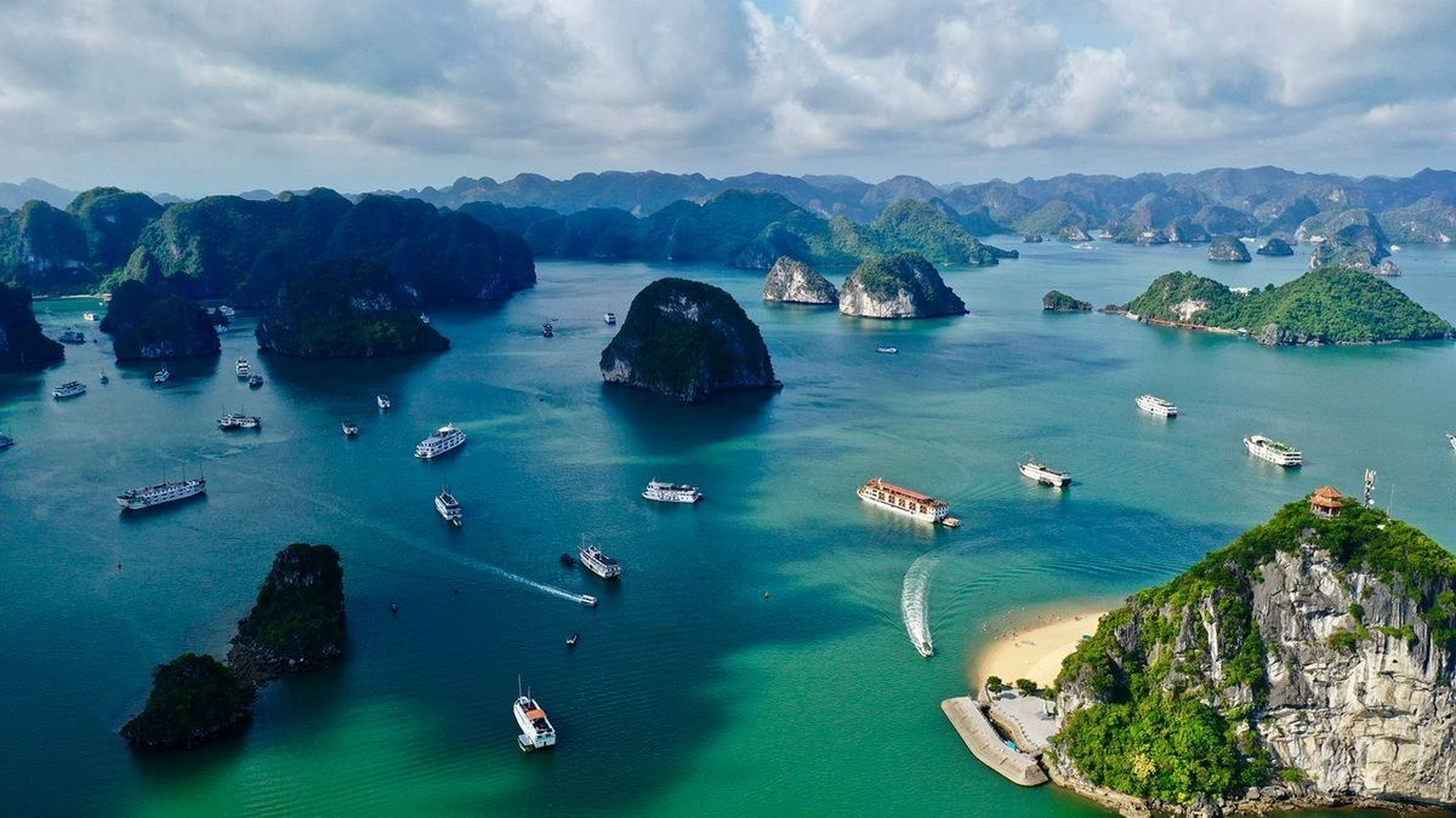 Kinh nghiệm du lịch Vịnh Hạ Long 2026: Giá vé & Lịch trình - Hình 9