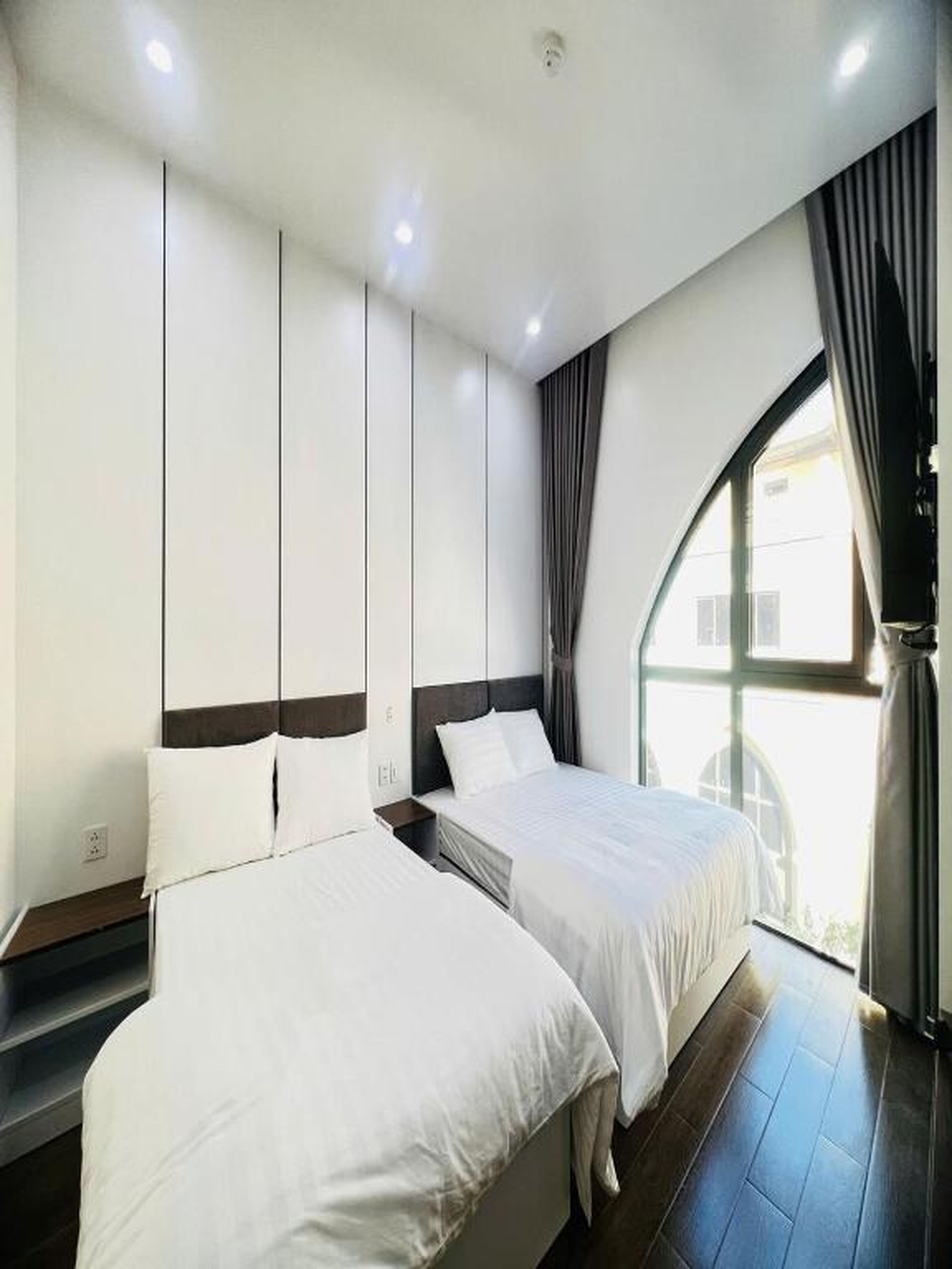 VILLA 16 phòng ngủ - SONASEA - VÂN ĐỒN - sát biển - đầy đủ tiện nghi - Hình 2