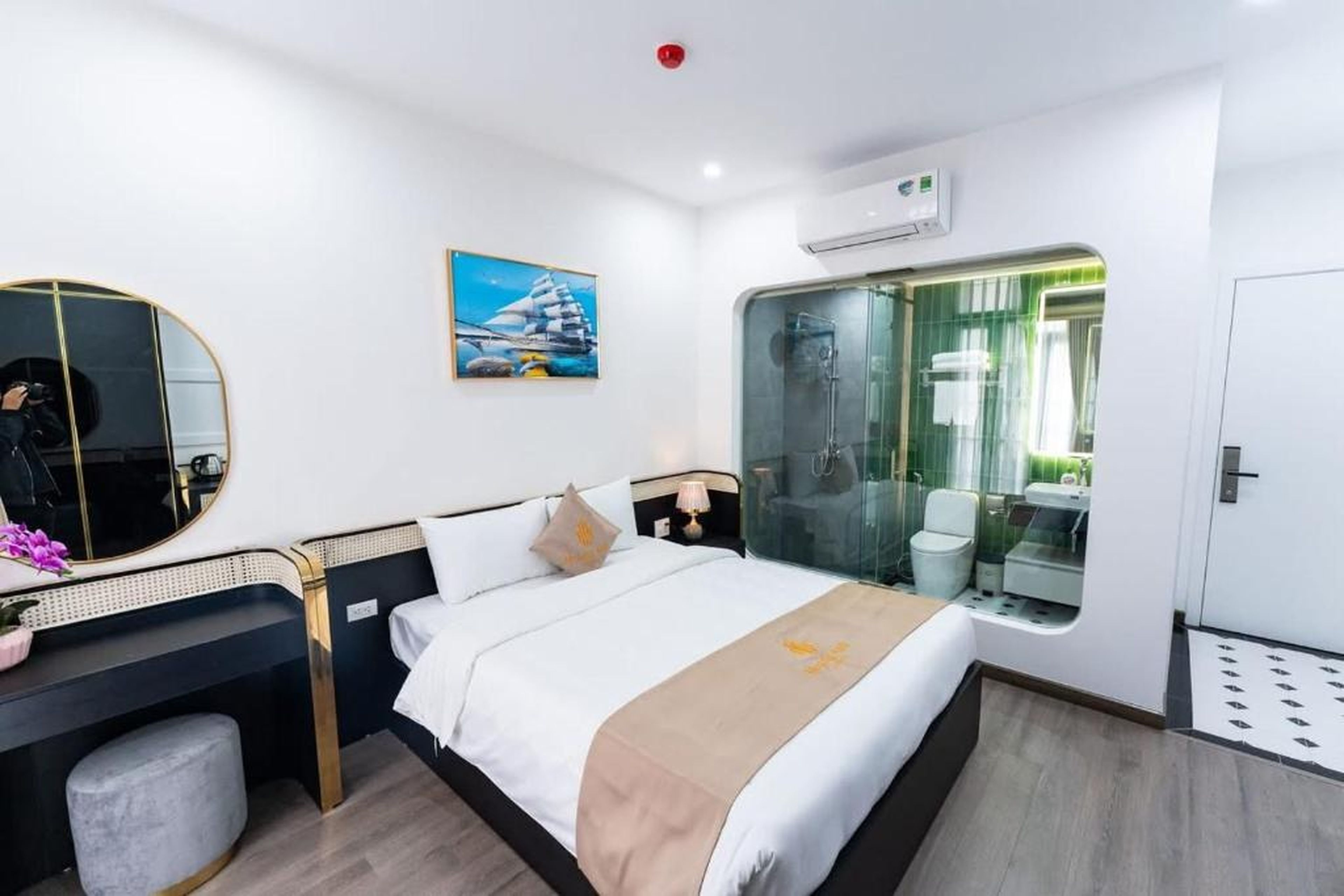 HA Hạ Long Hotel - Hình 24