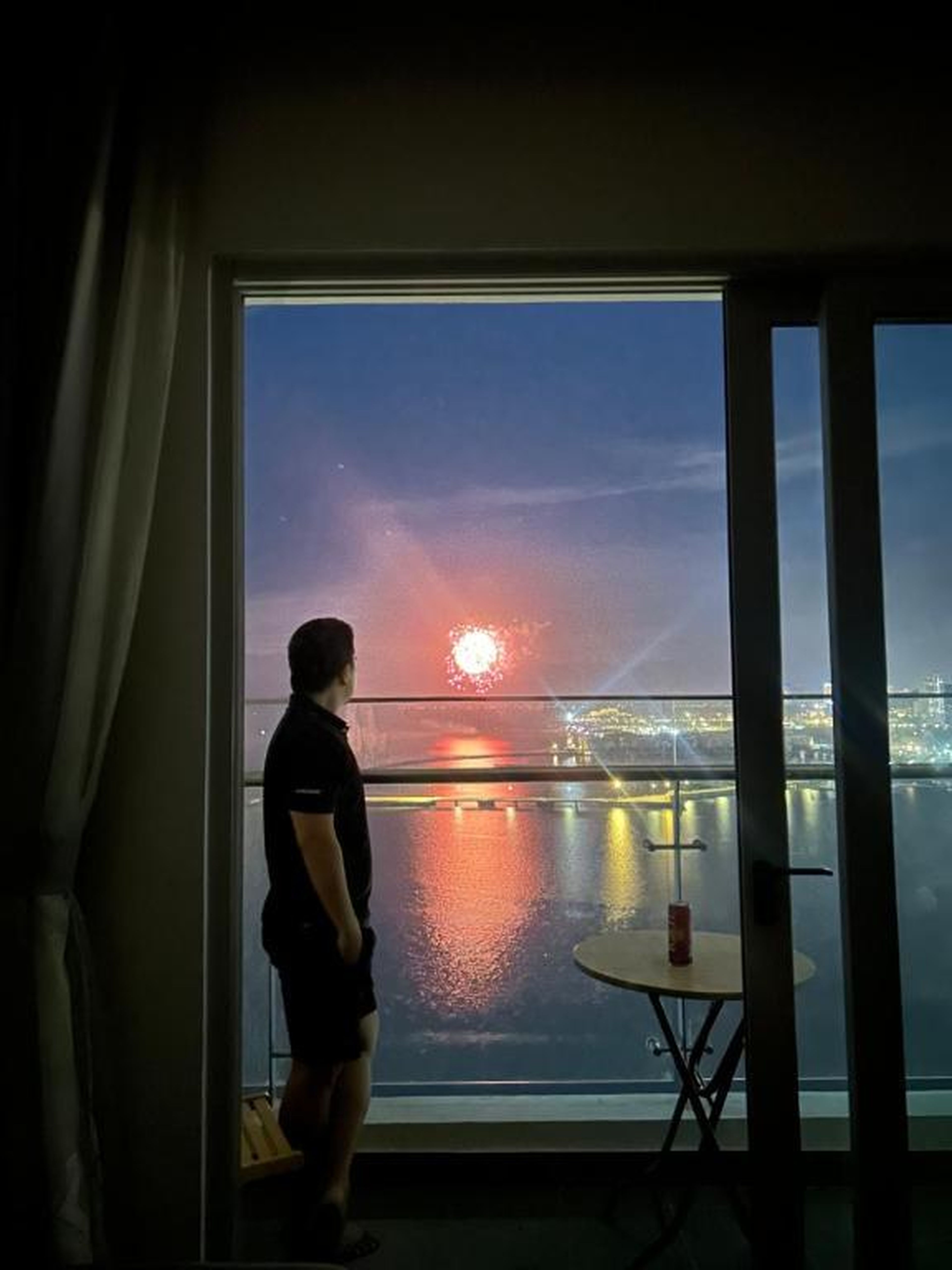 SkyLux 2BR The Saphire Residence Sea View - Hình 8