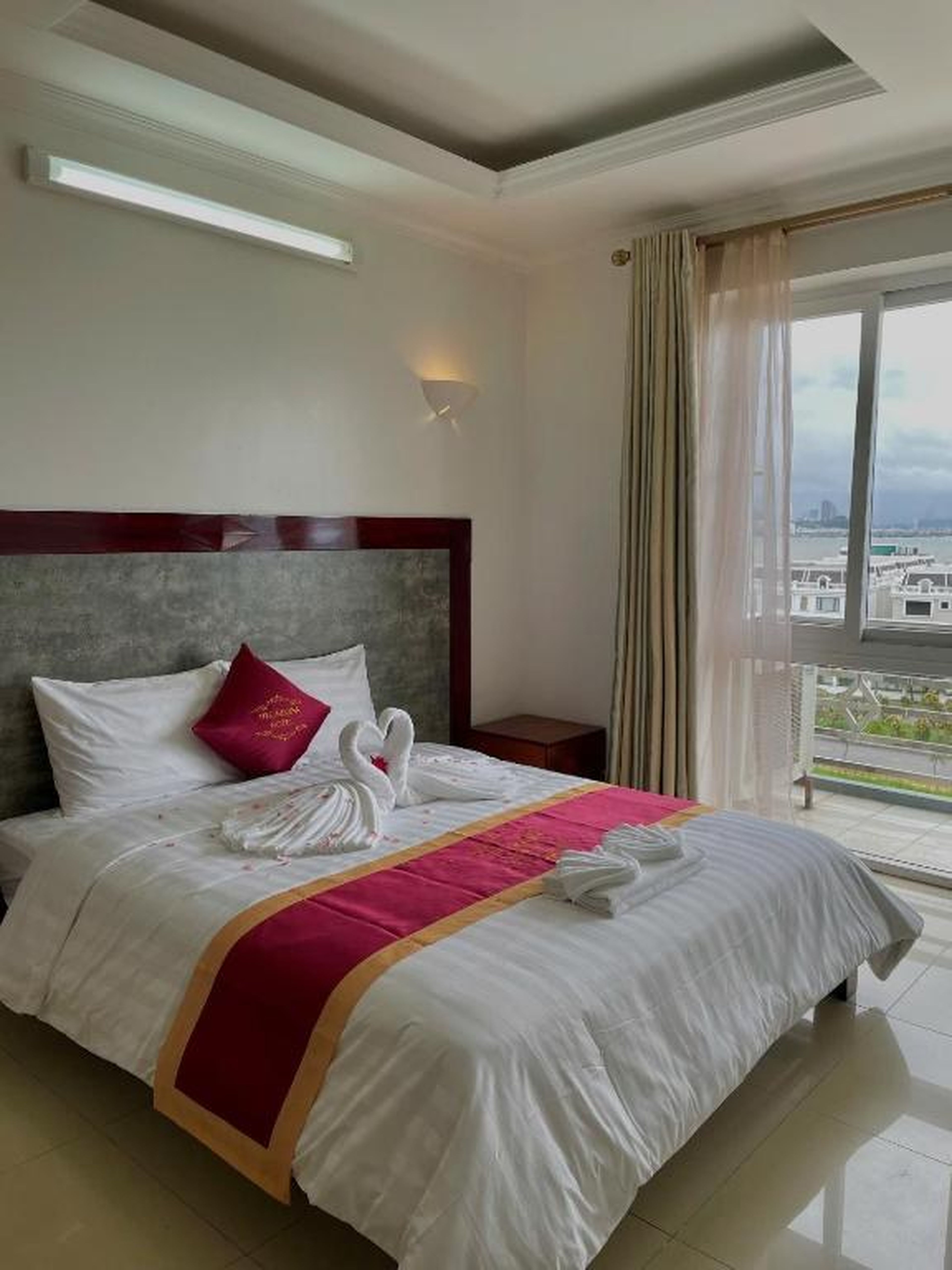 Htc regina hotel - Hình 6