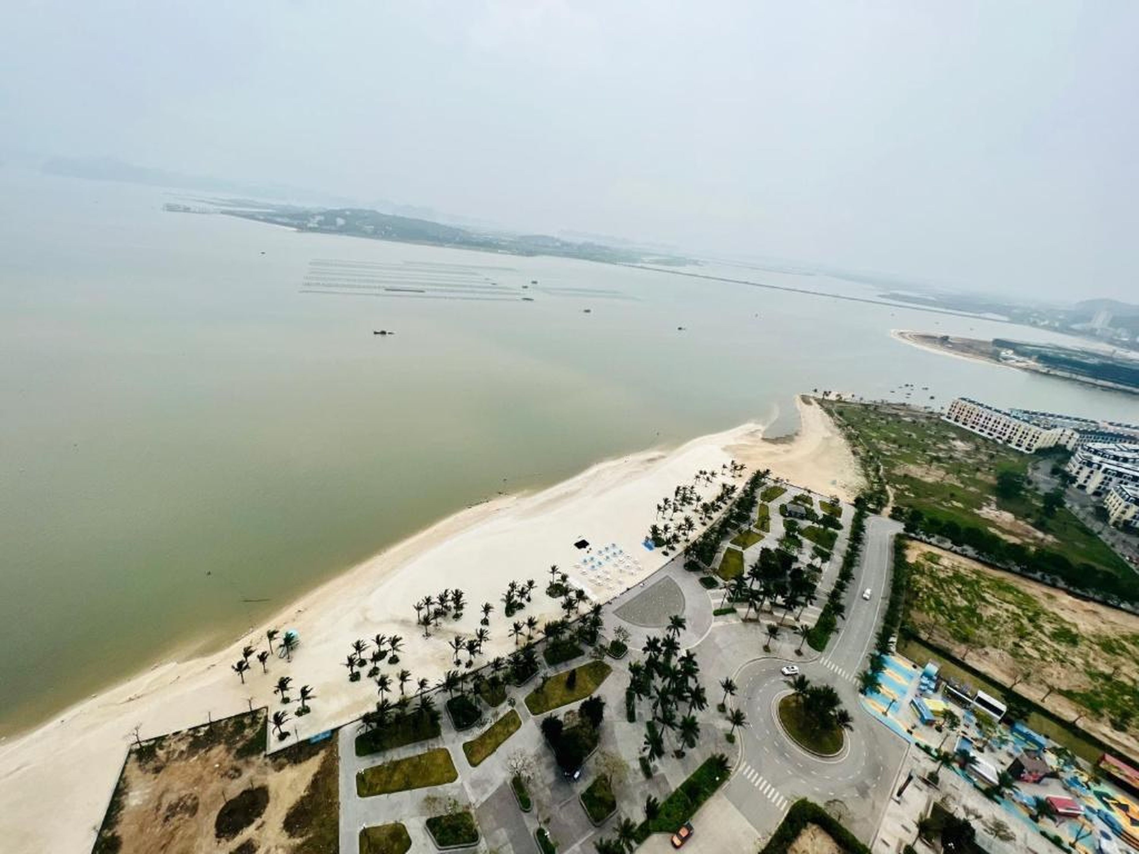 HB Serviced Apartment - Alacarte Hạ Long - Hình 41