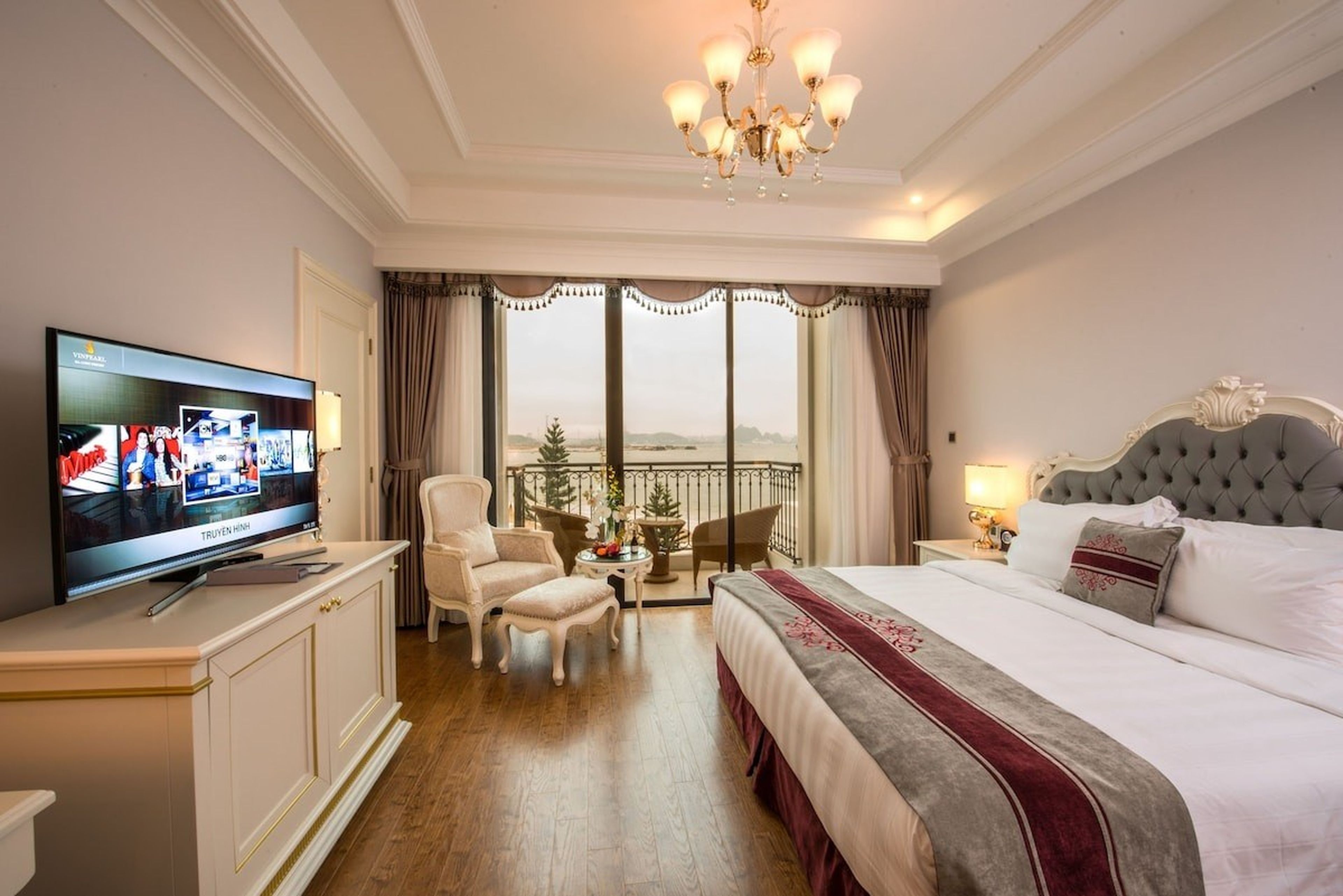 Top 8 khách sạn – khu resort Hạ Long cao cấp ở Bãi Cháy cho kỳ nghỉ bên vịnh thiên đường - Hình 54