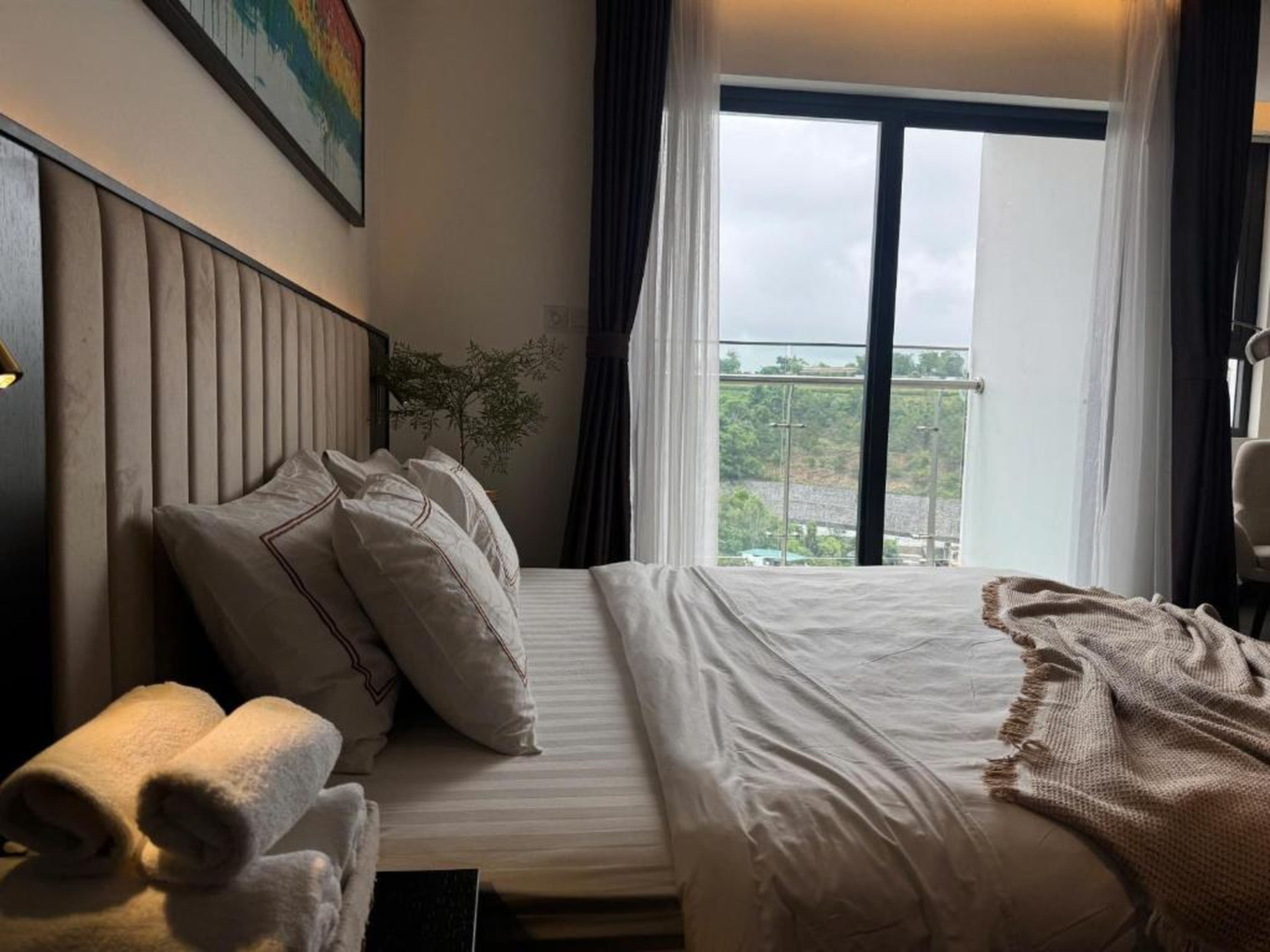 Sapphire Hạ Long Lumi Apartment - Hình 9
