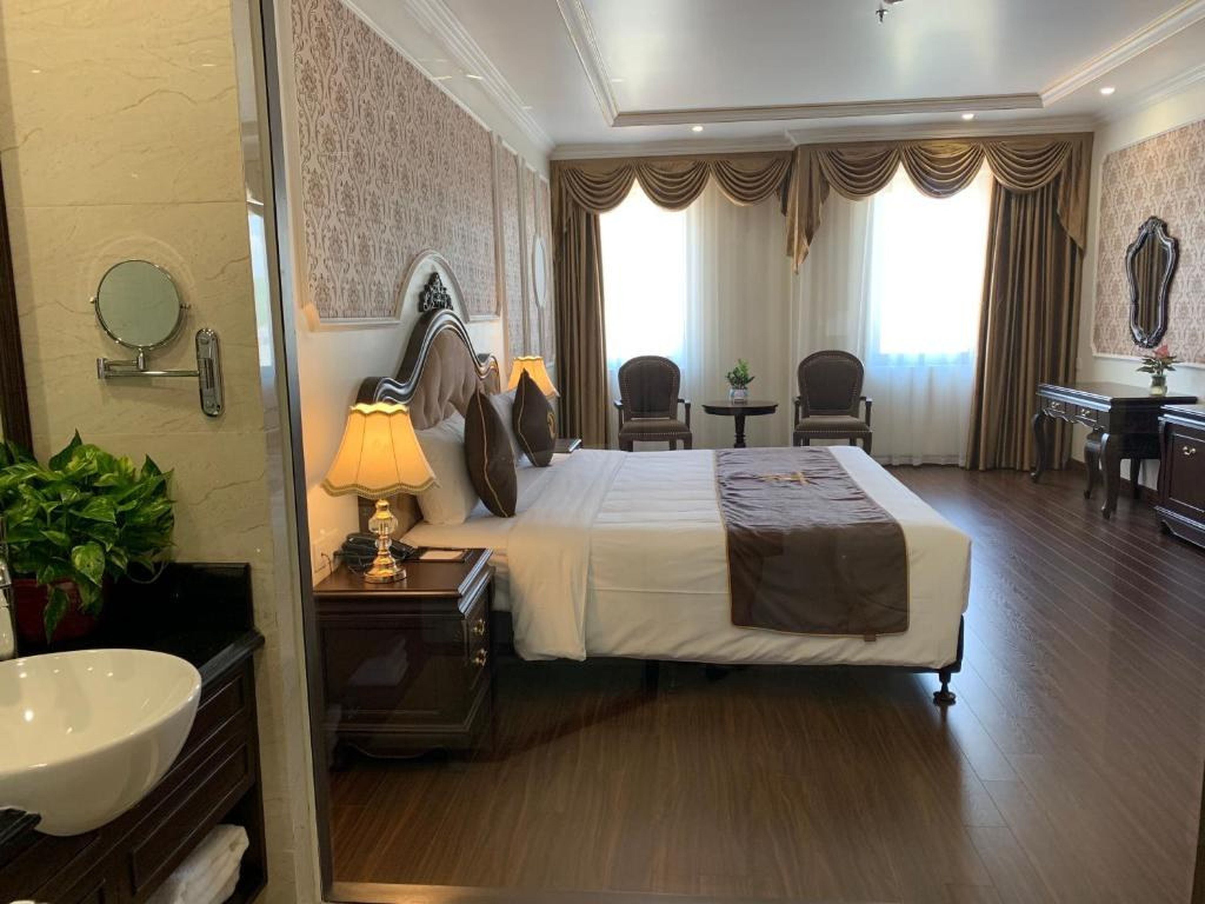 Dragon Legend Hotel - Hình 21