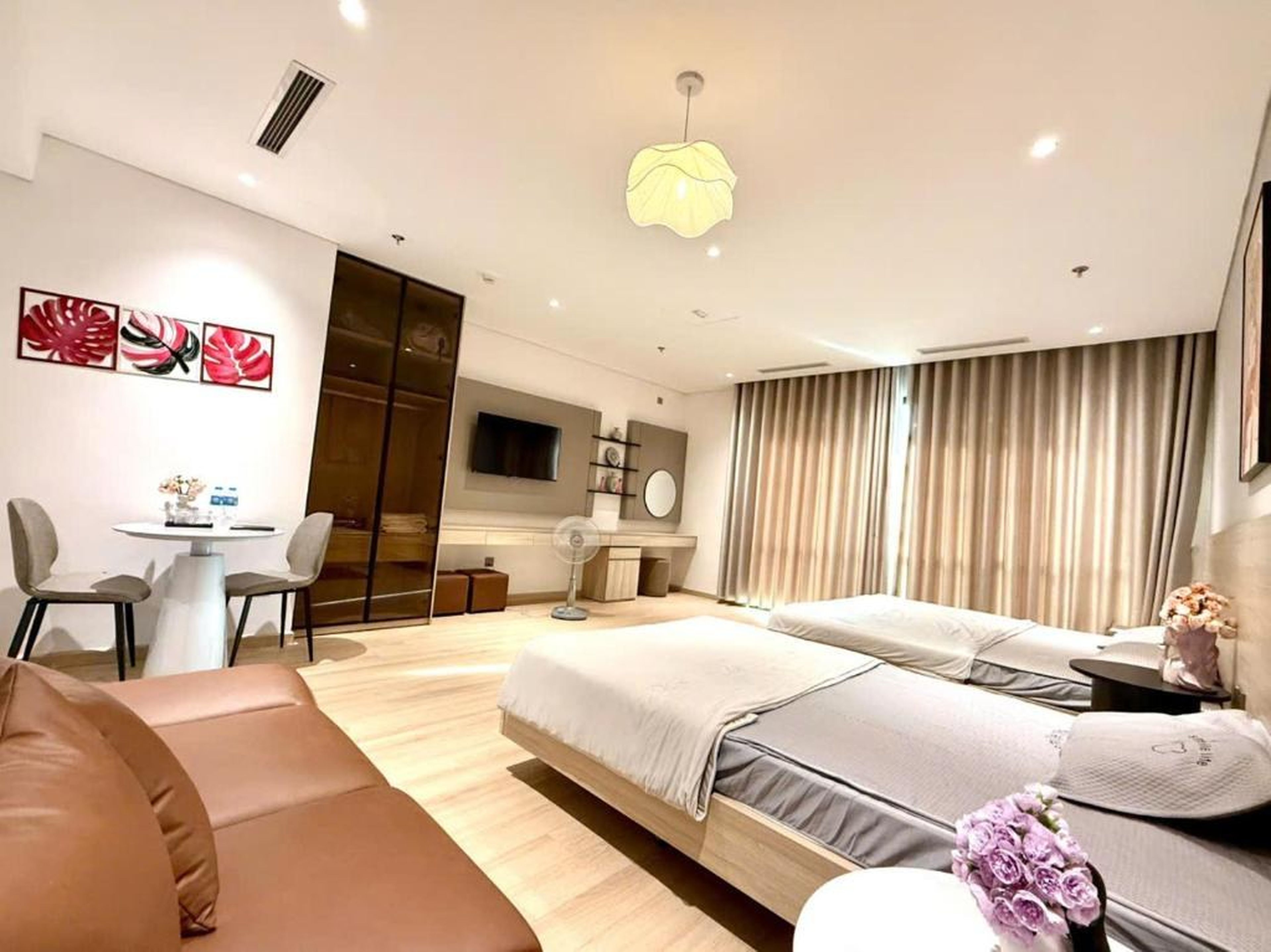 HOLIDAY HALONG - Studio - Hình 6